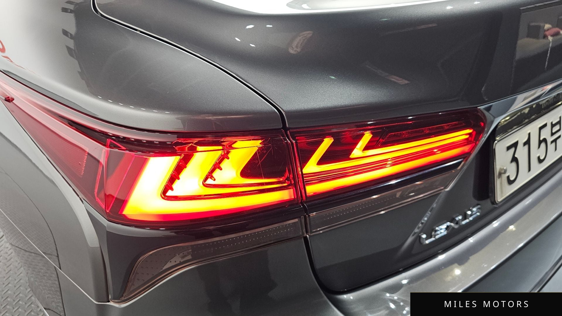 Лексус LS500 2022 — миниатюра 9