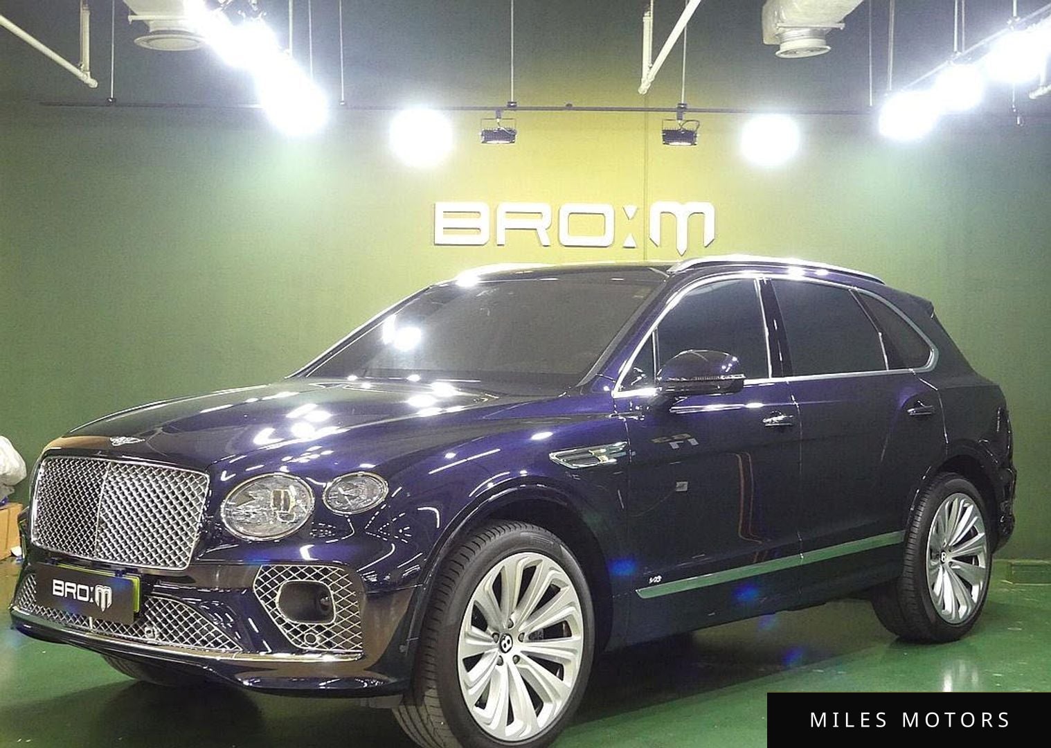 Bentley Bentayga 2021 — миниатюра 2