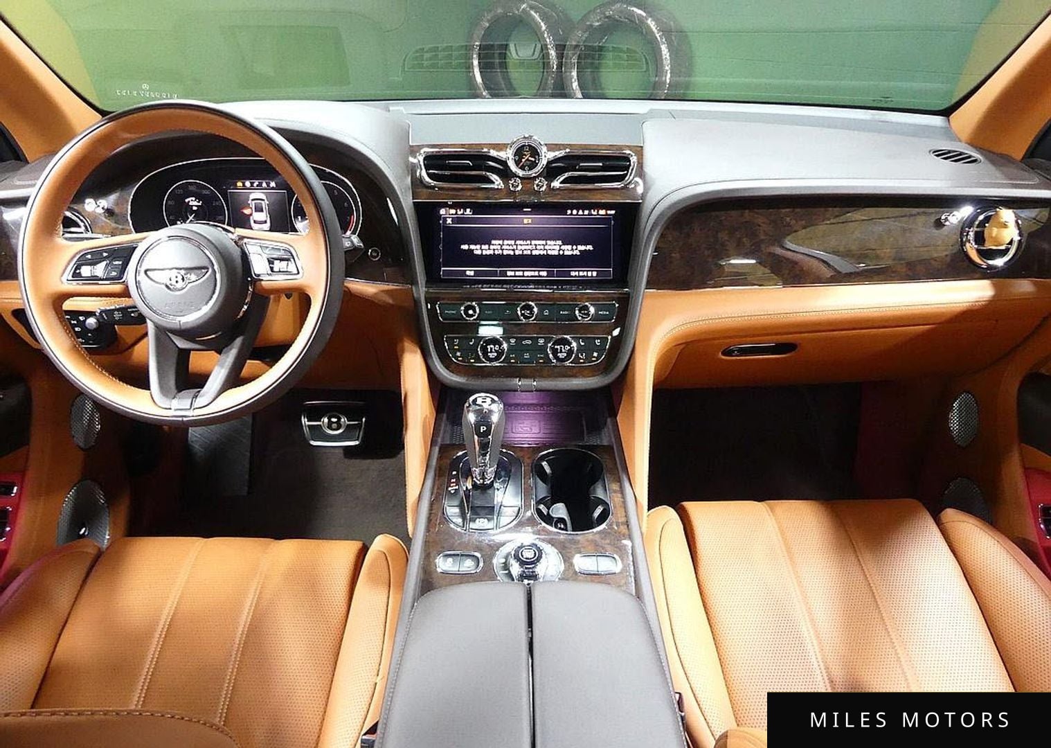 Bentley Bentayga 2021 — миниатюра 4