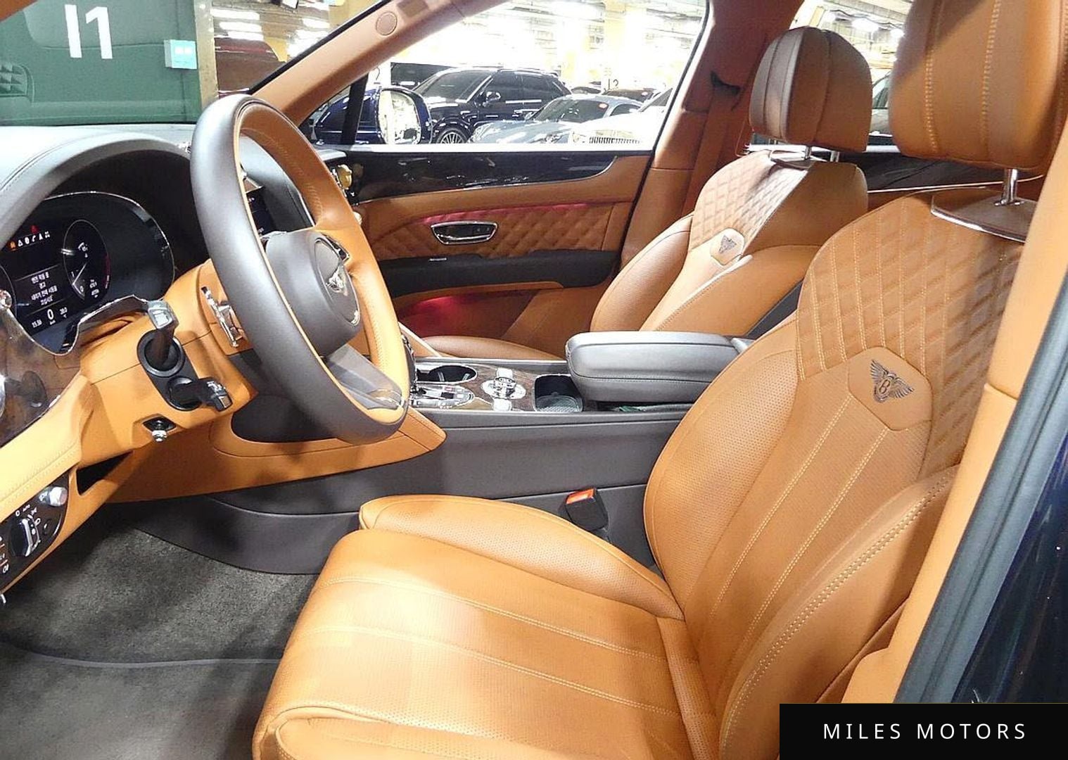 Bentley Bentayga 2021 — миниатюра 8