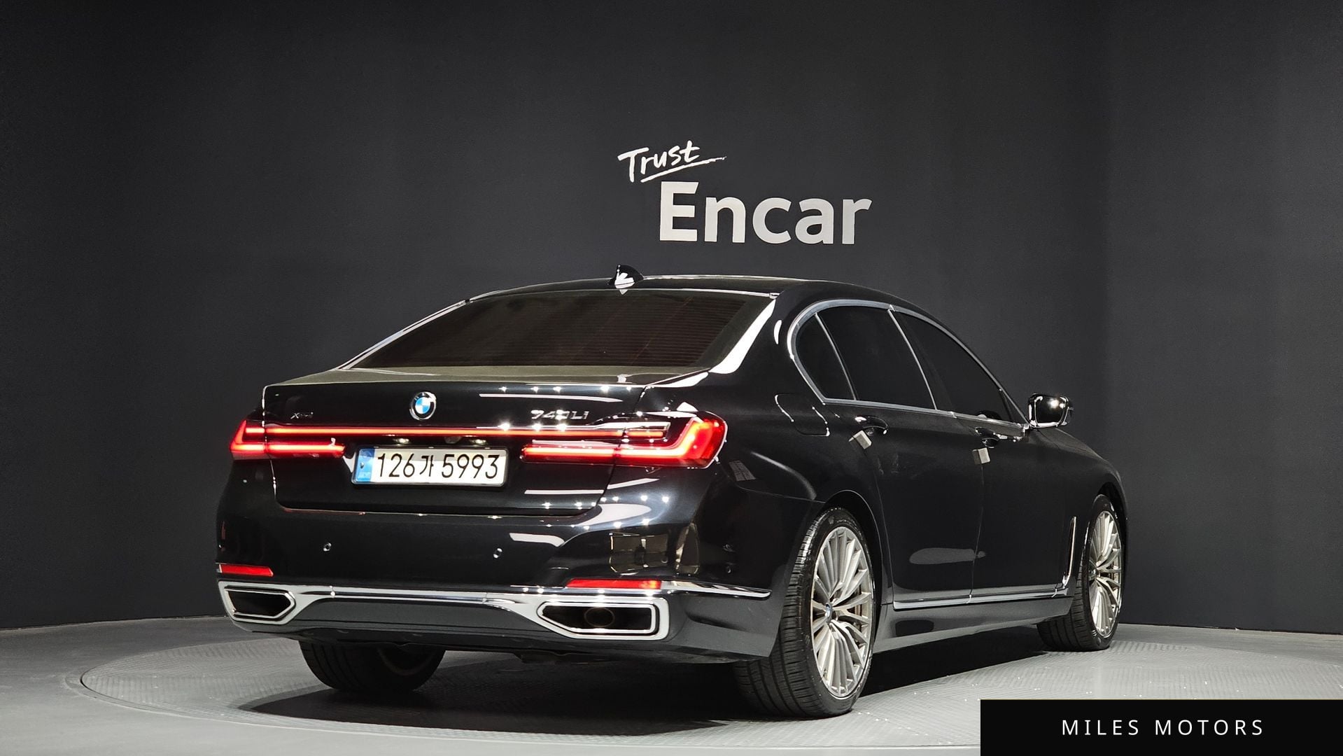 BMW 7 Series (G11) 2021 — миниатюра 2