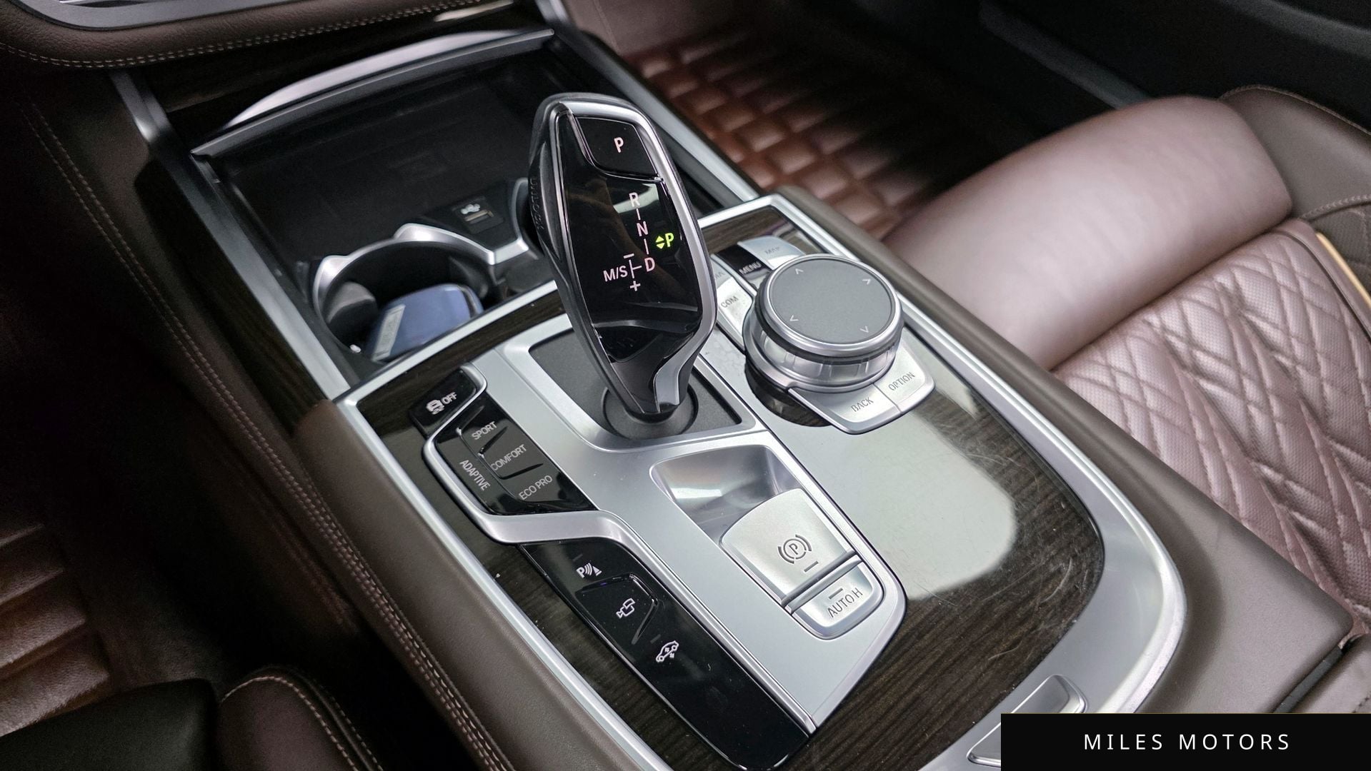 BMW 7 Series (G11) 2021 — миниатюра 12