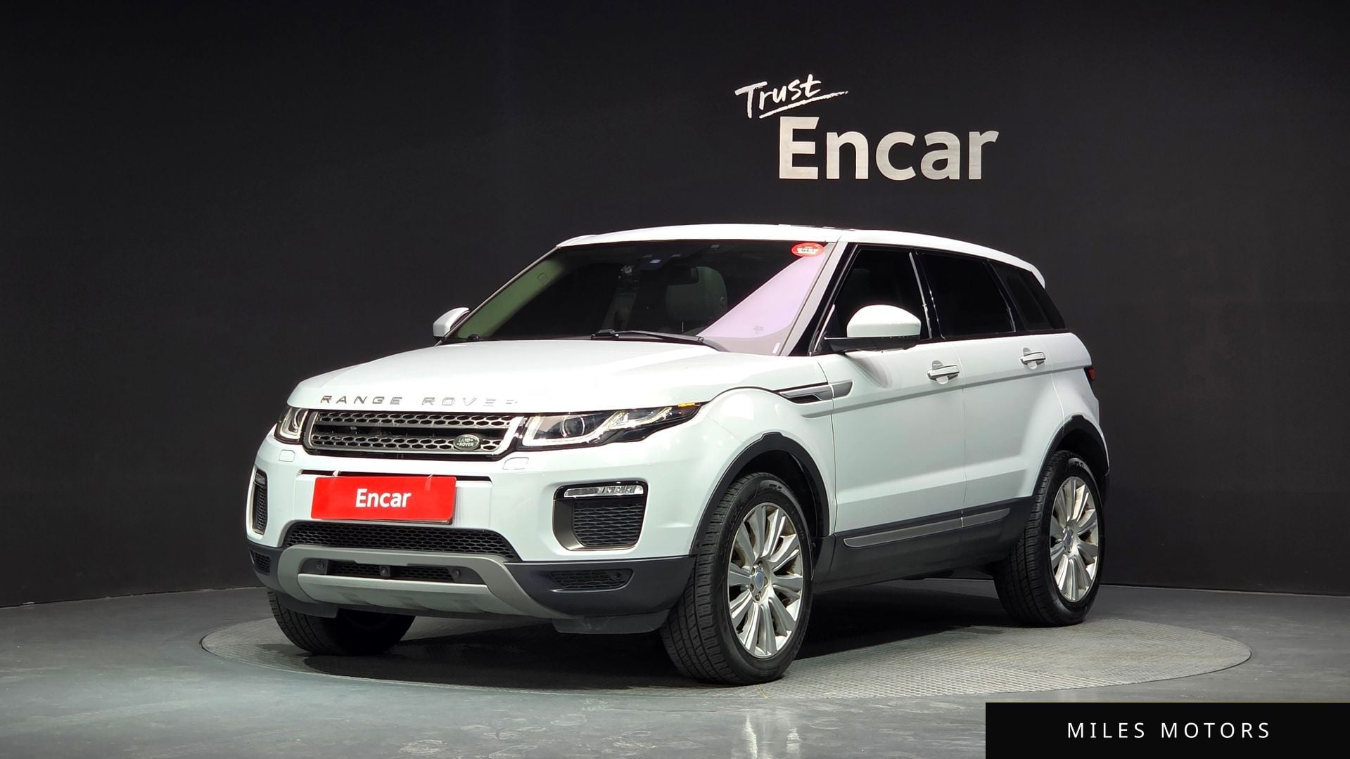 Land Rover Range Rover Evoque 2016 — фото 1 из 12