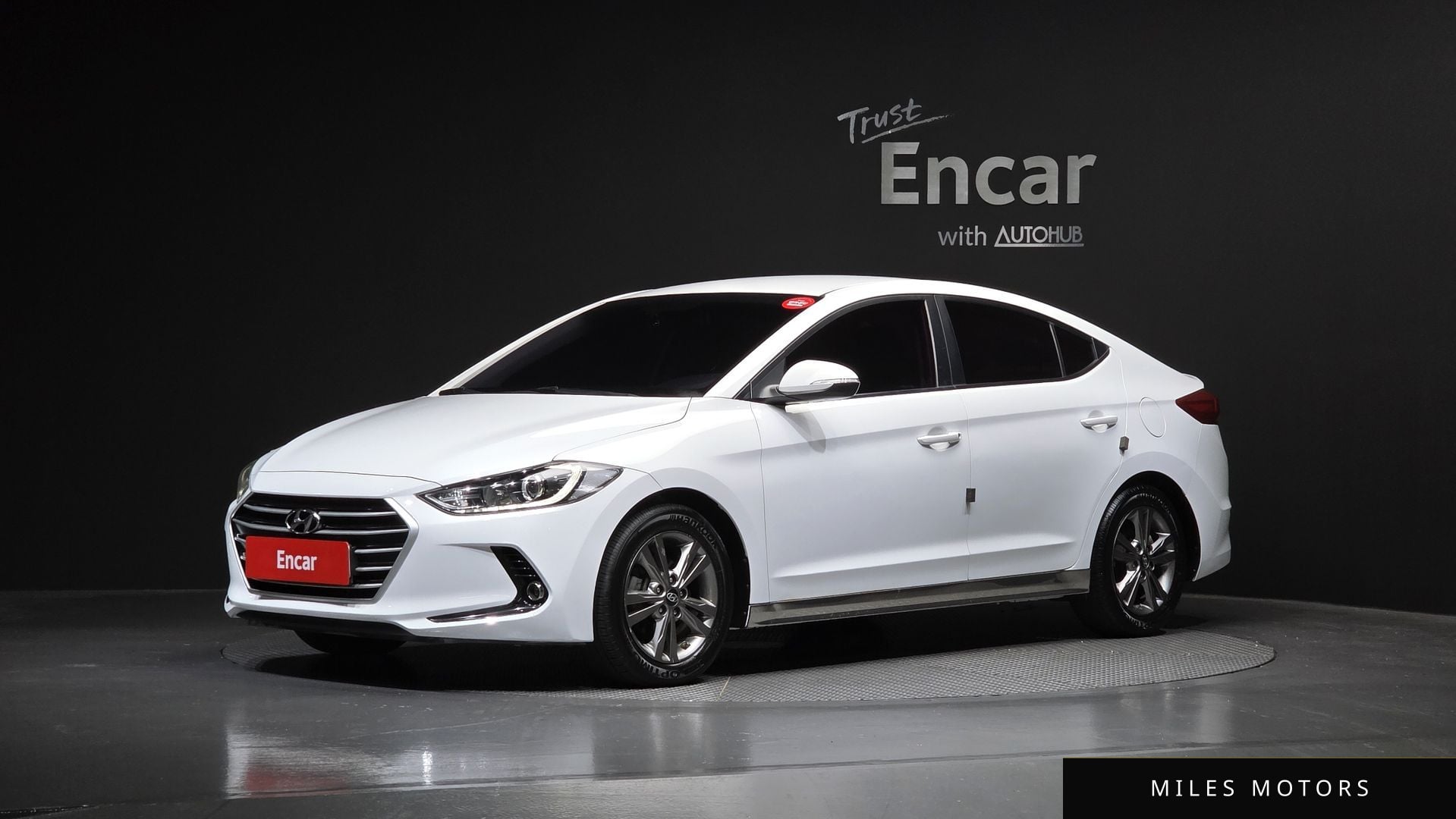 Hyundai AVANTE 2016 — фото 1 из 12