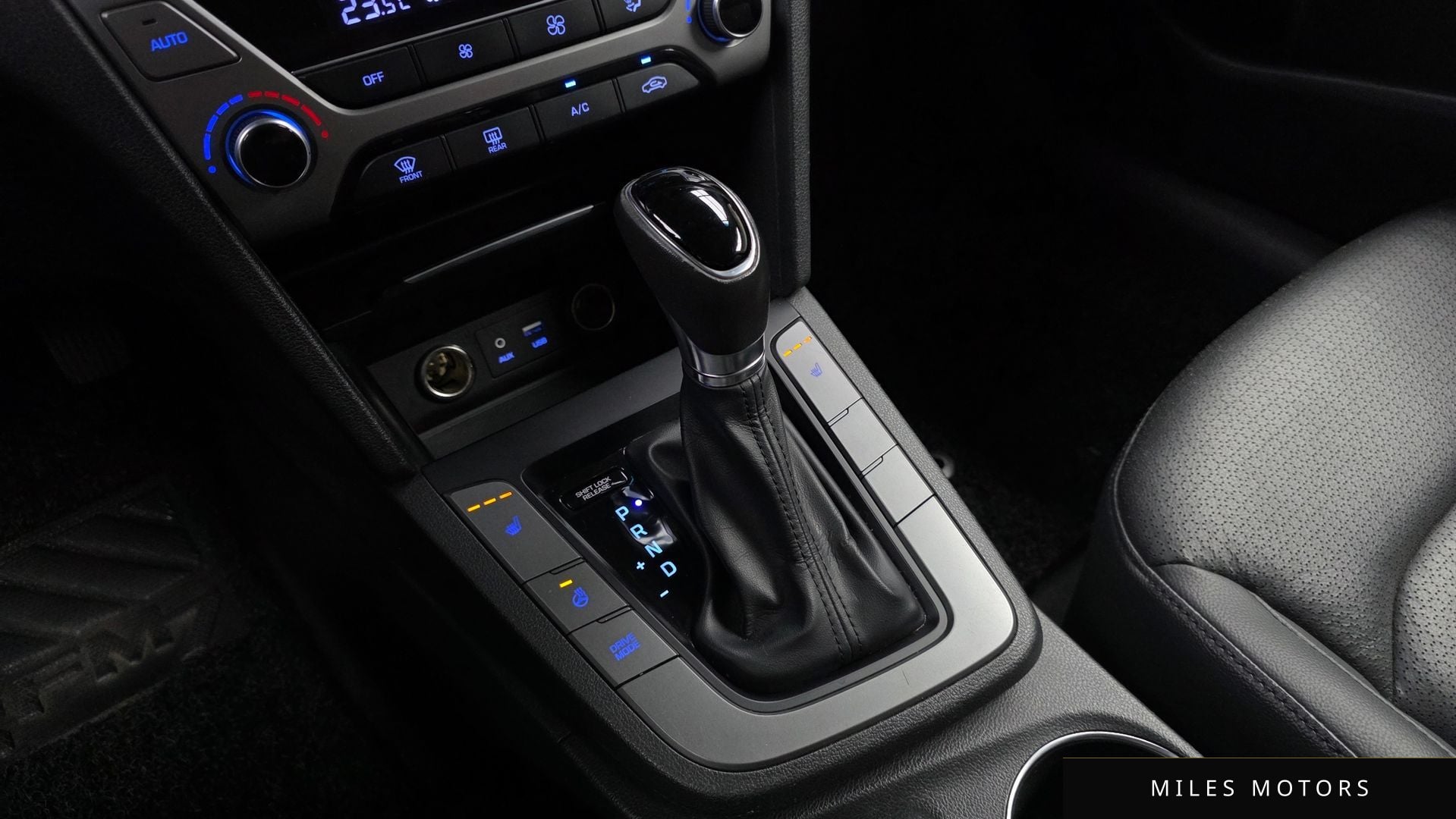Hyundai AVANTE 2016 — миниатюра 12