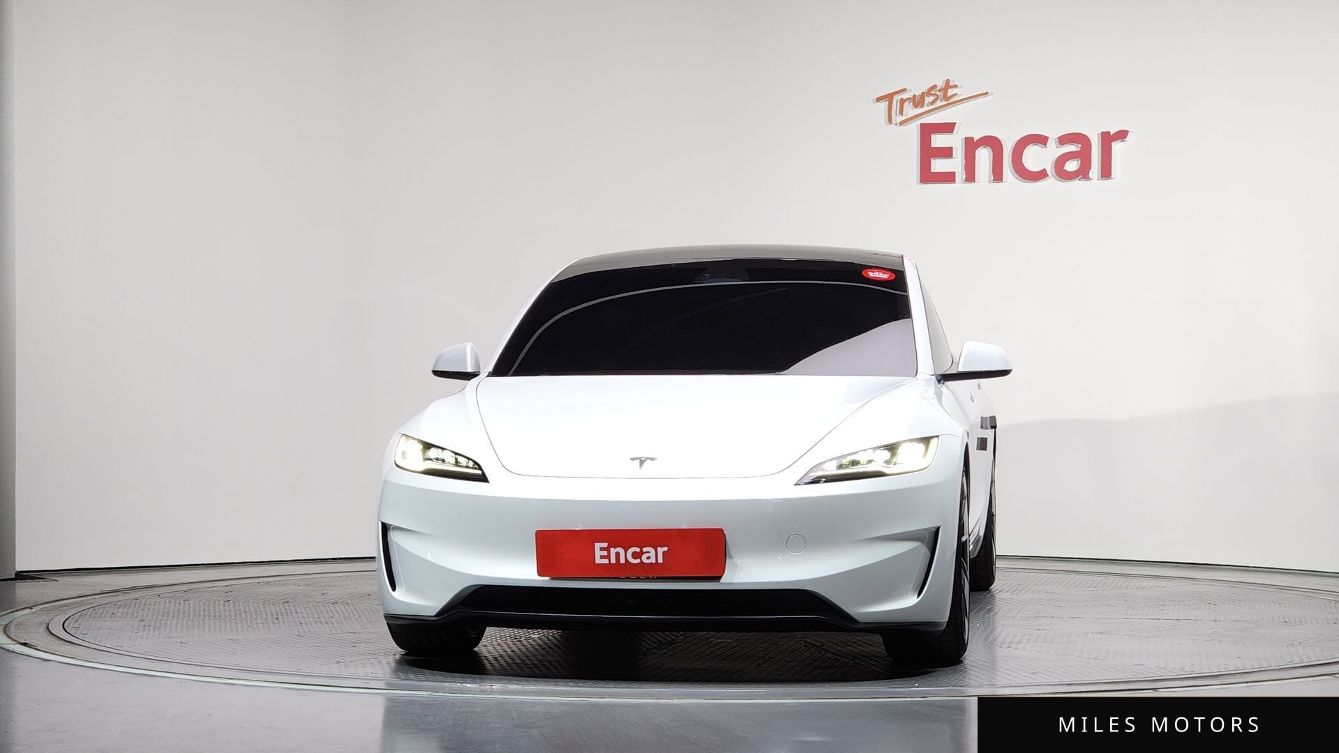 Tesla Model 3 2024 — миниатюра 3