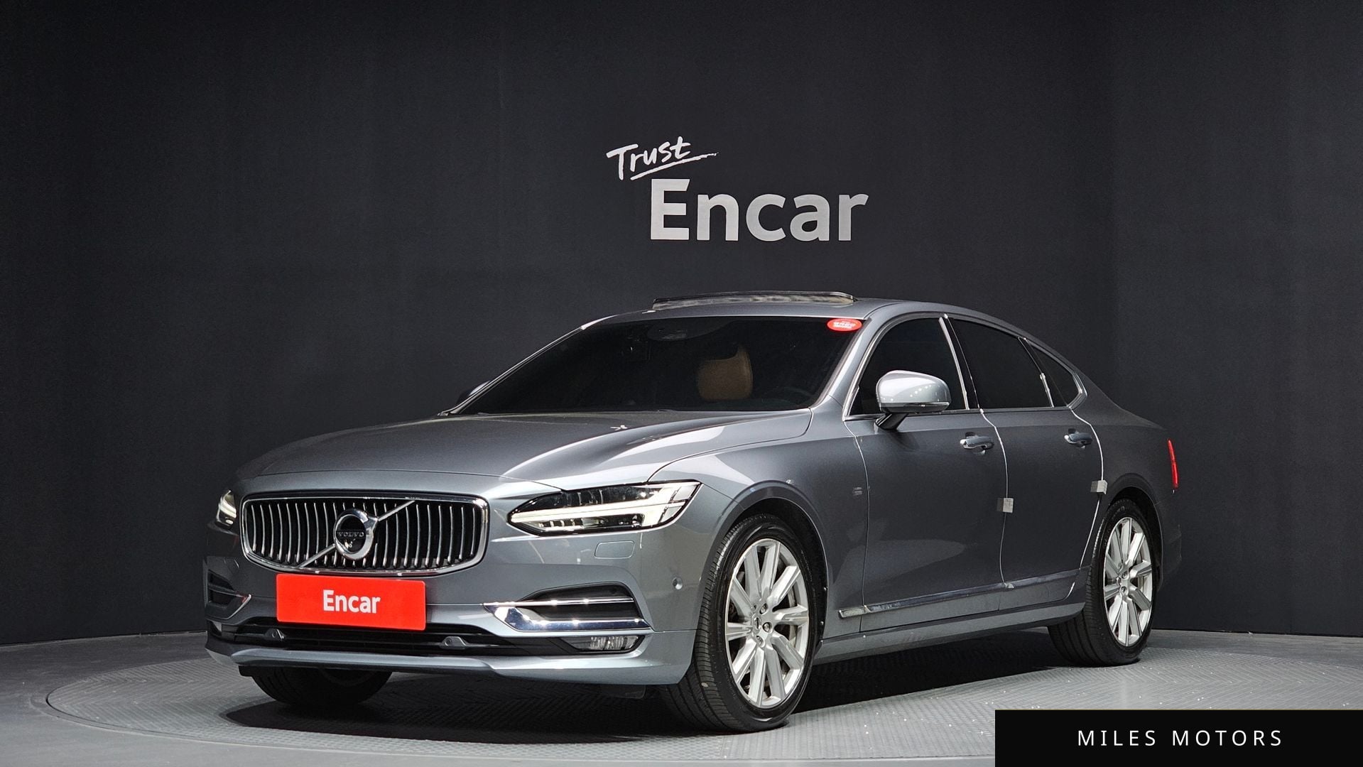 Volvo S90 2018 — фото 1 из 12