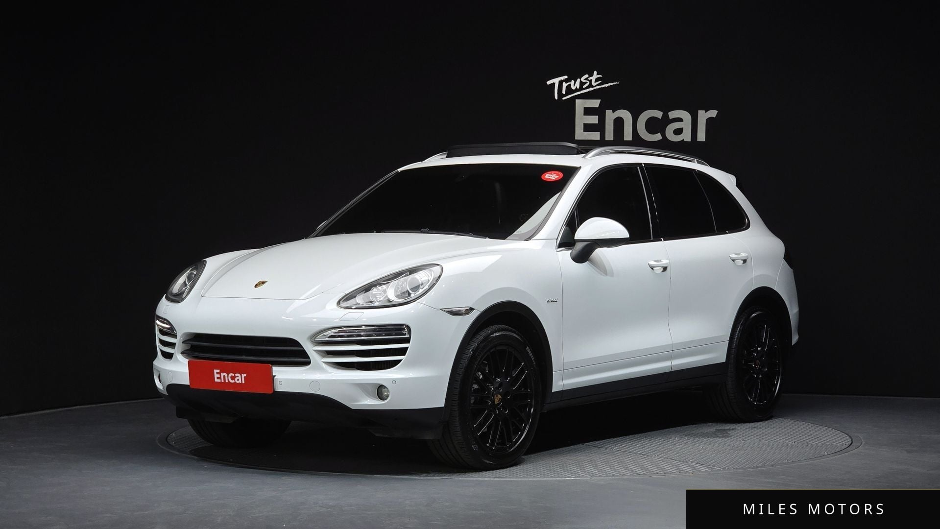 Porsche Cayenne 2013 — фото 1 из 12