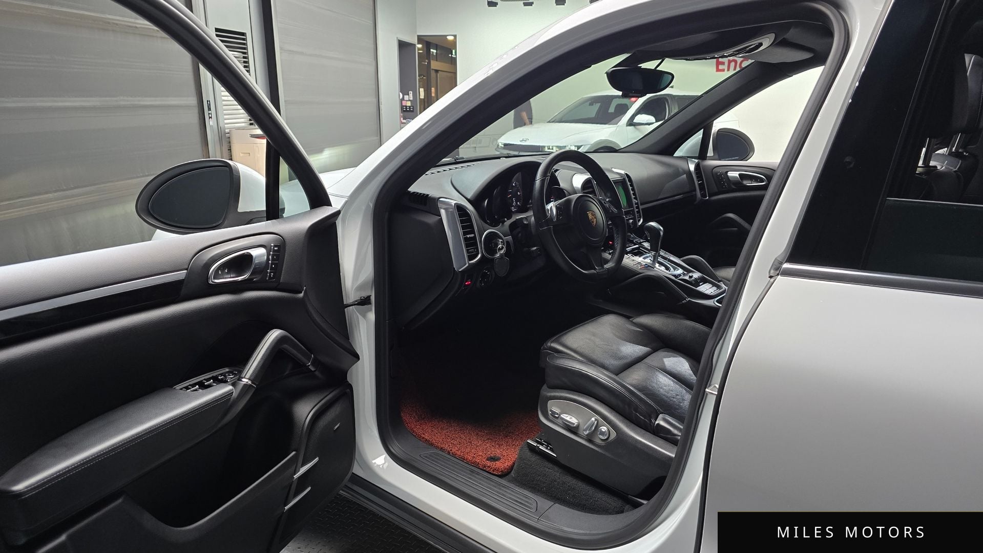 Porsche Cayenne 2013 — миниатюра 10