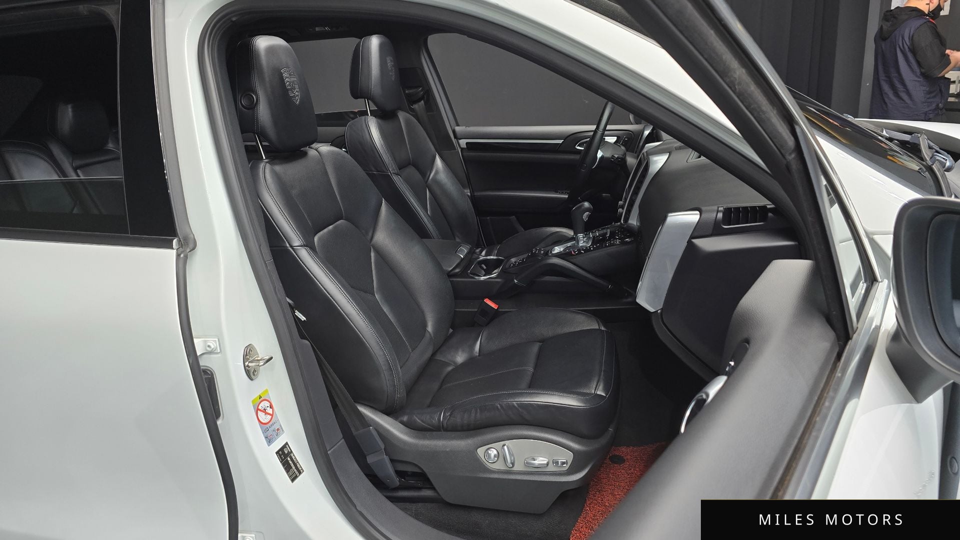 Porsche Cayenne 2013 — миниатюра 12