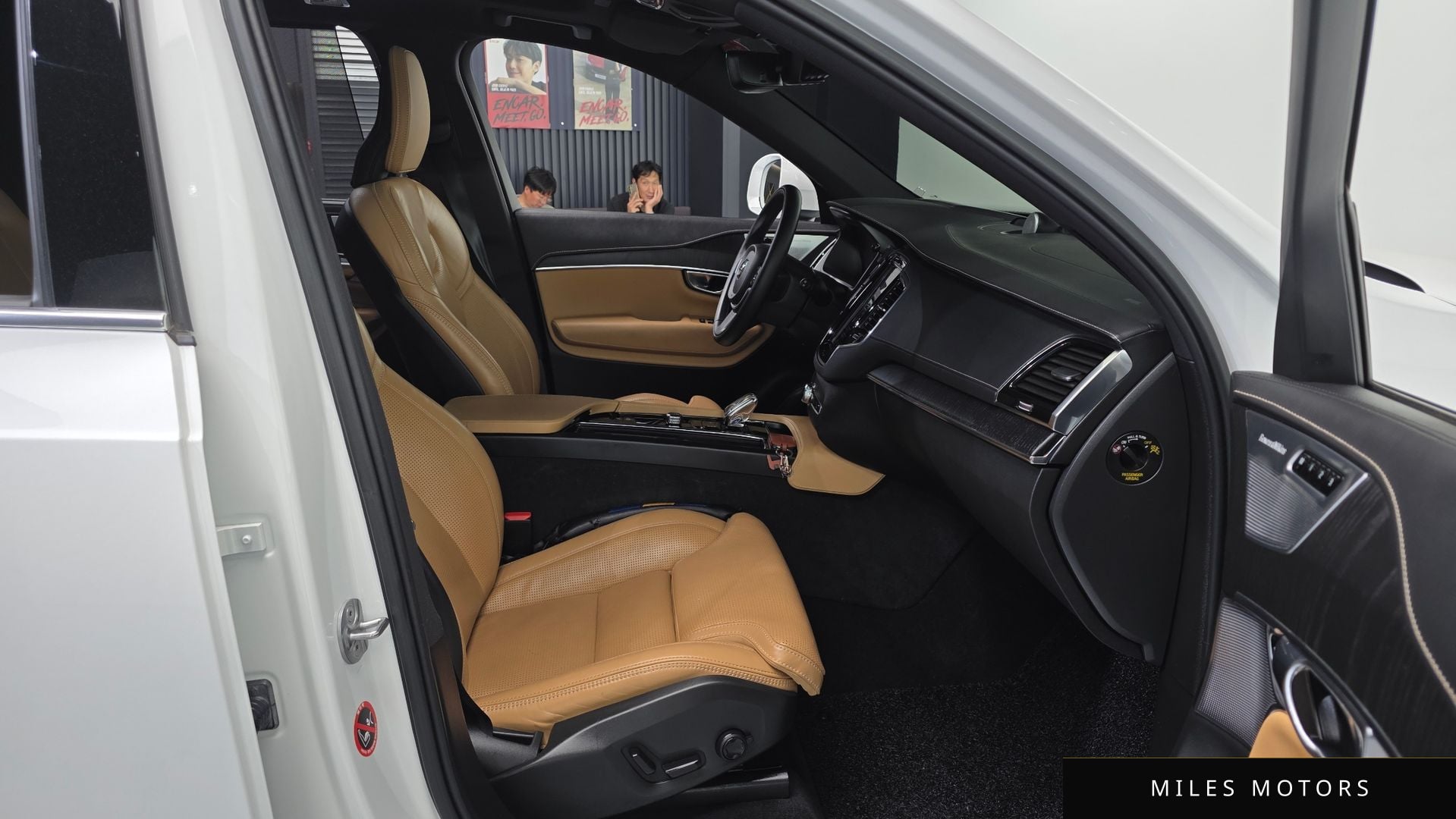 Volvo XC90 2022 — миниатюра 11