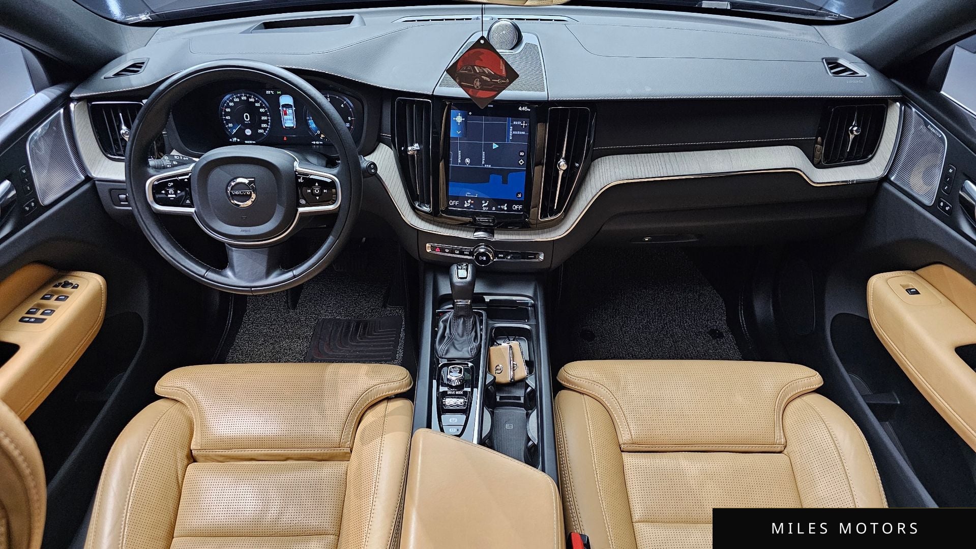 Volvo XC60 2019 — миниатюра 10