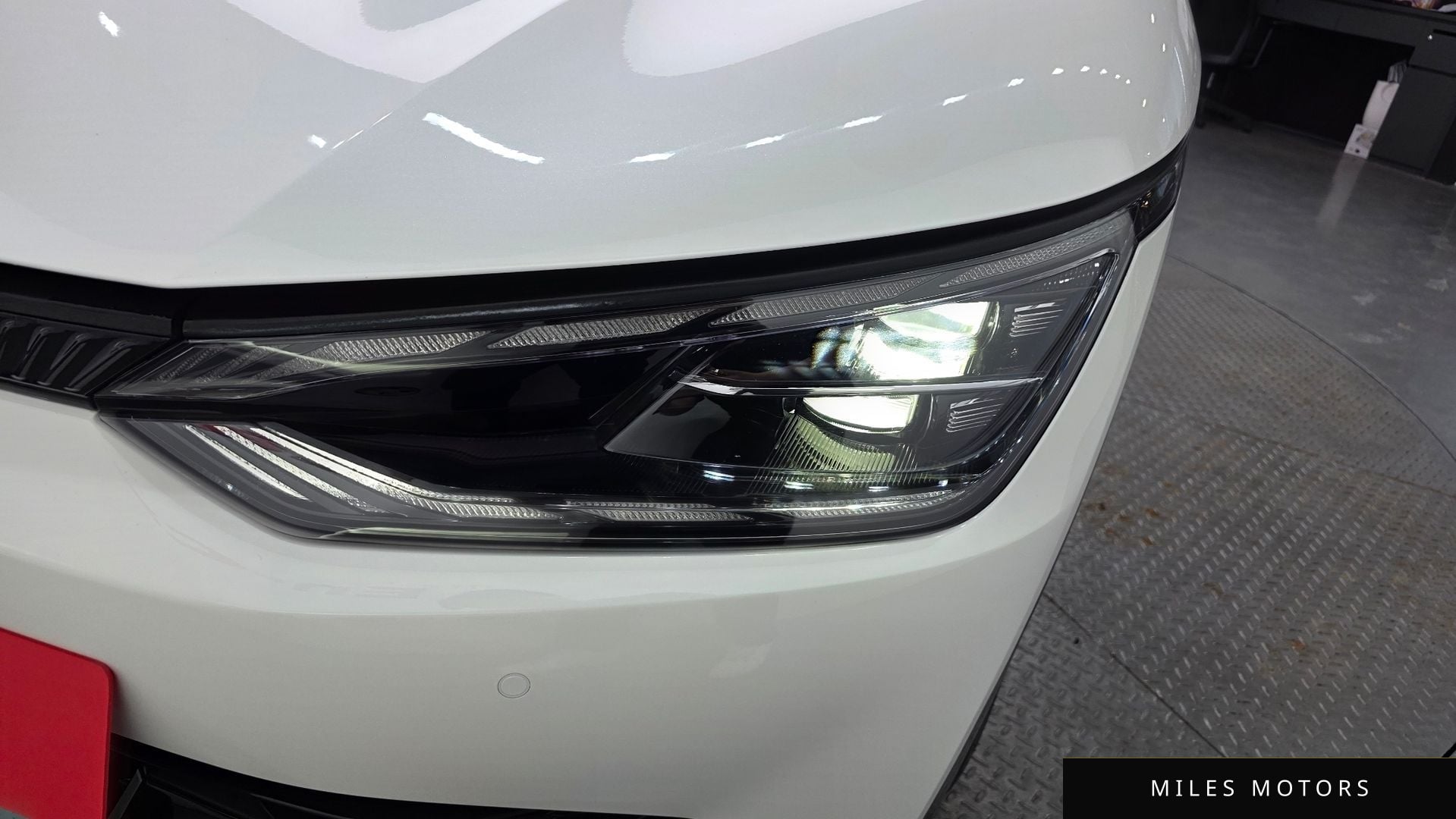Kia EV6 2023 — миниатюра 8
