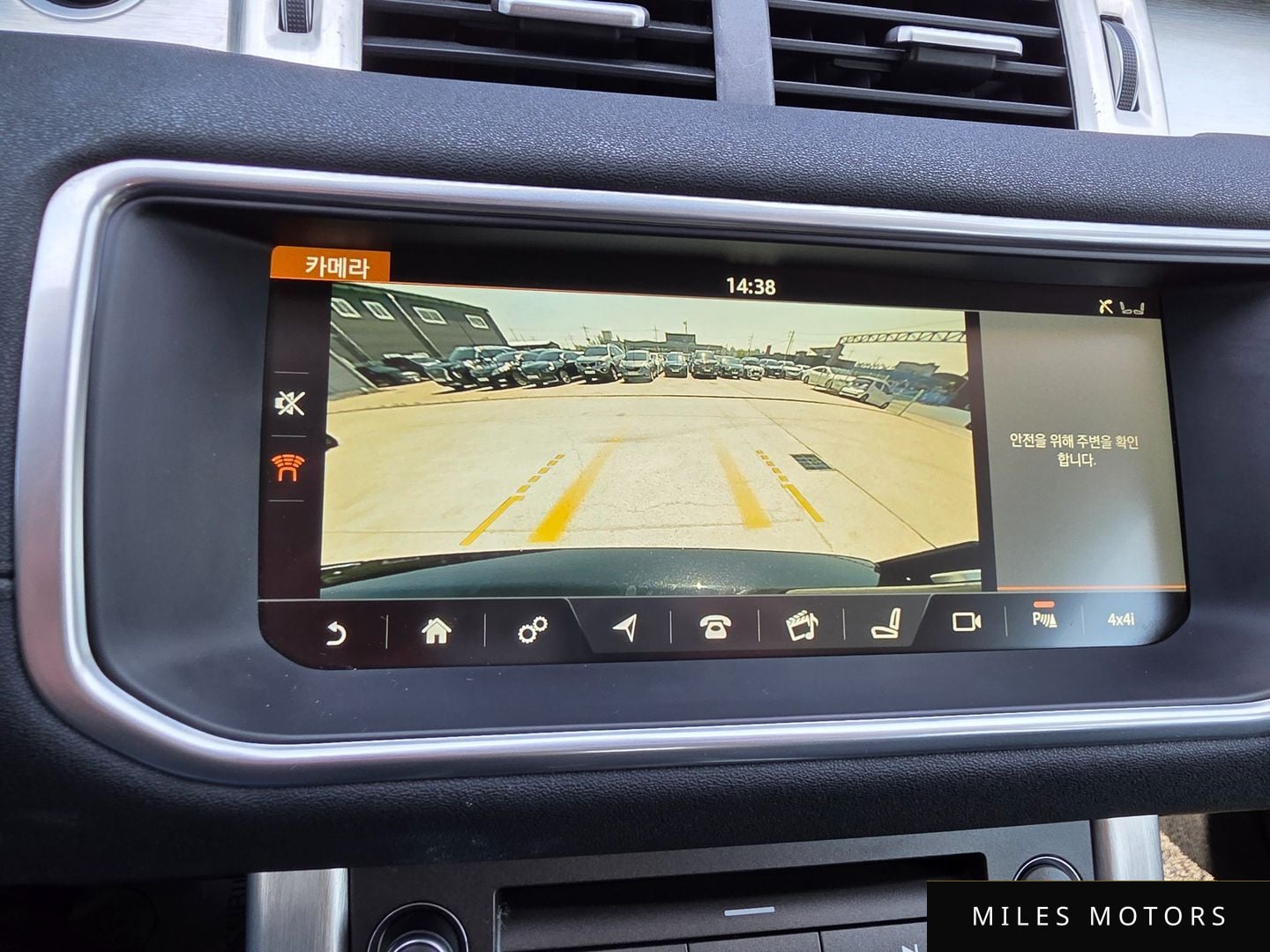 Land Rover Range Rover Evoque 2018 — миниатюра 10
