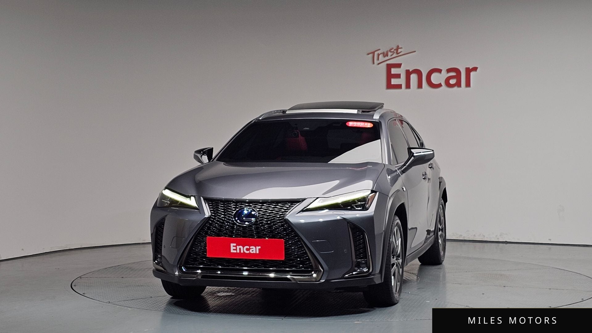 Лексус UX250h 2021 — миниатюра 2