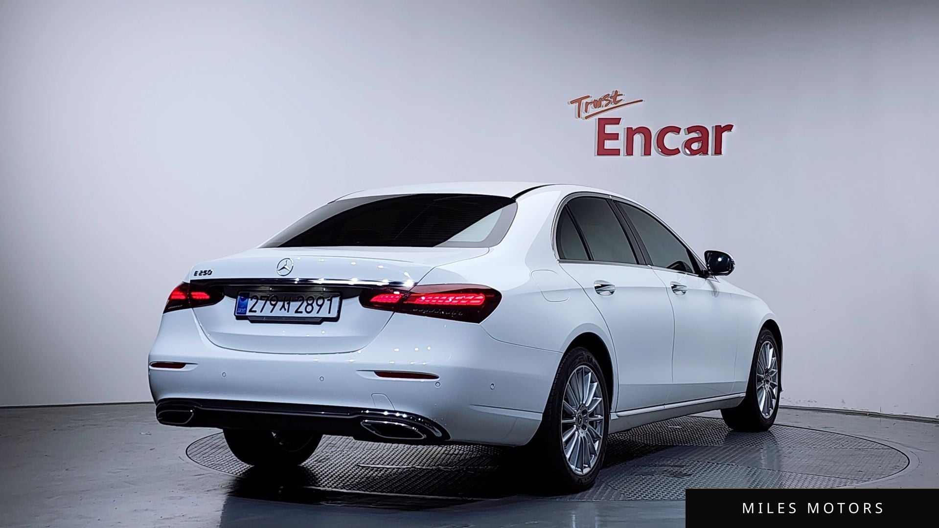 Mercedes-Benz E-Class W213 2022 — миниатюра 2
