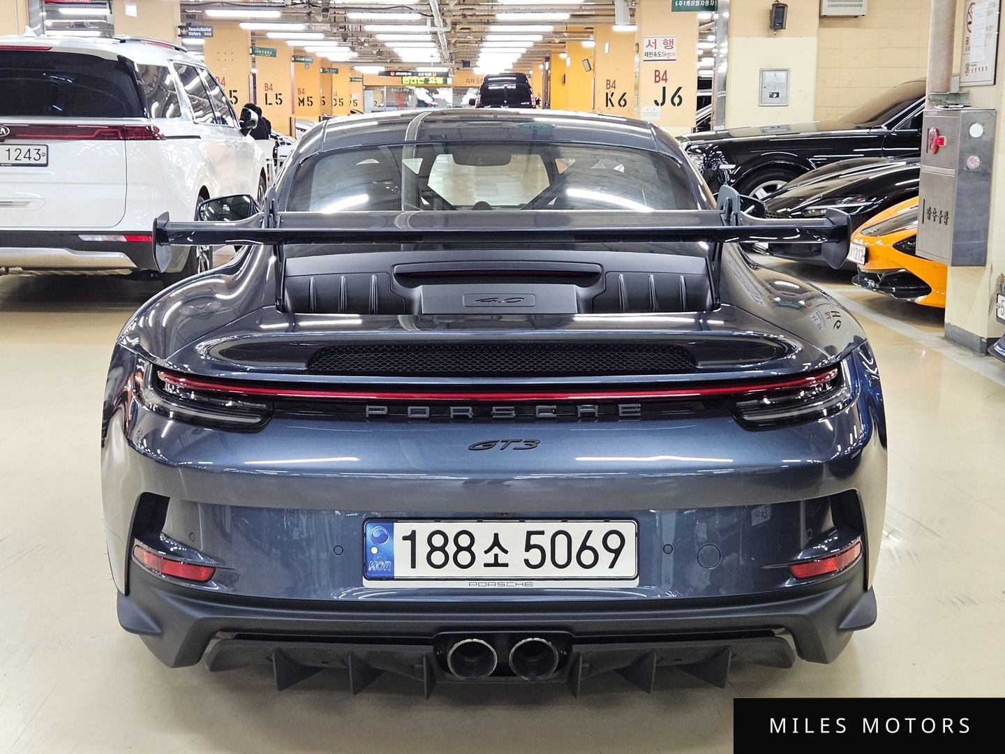 Porsche 911 (992) 2022 — миниатюра 4