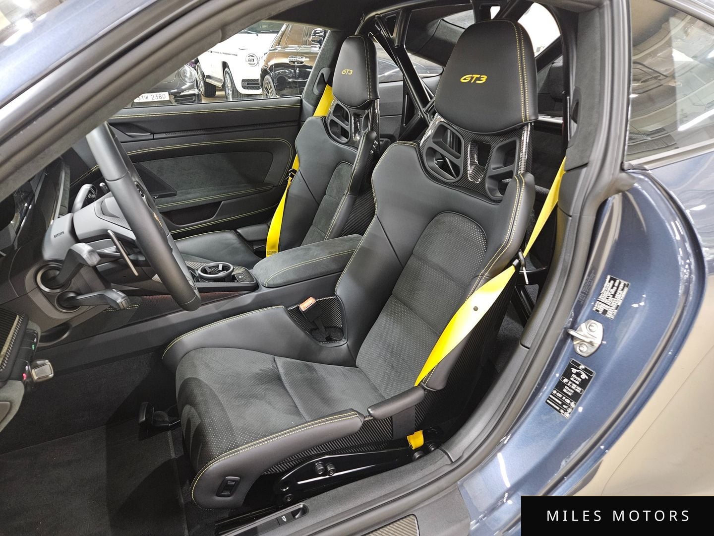 Porsche 911 (992) 2022 — миниатюра 9