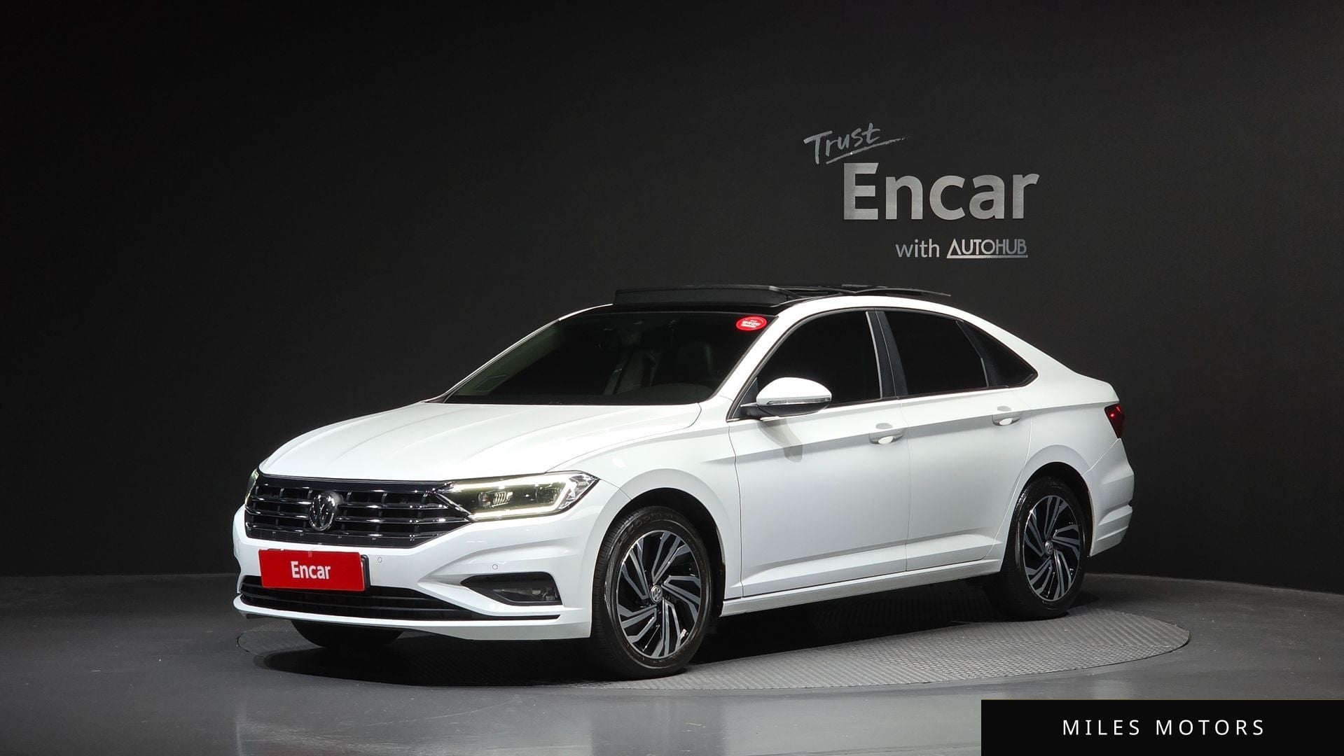 Volkswagen Jetta 2021 — фото 1 из 12