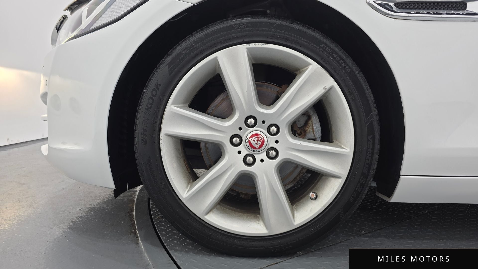 Jaguar XE 2016 — миниатюра 5