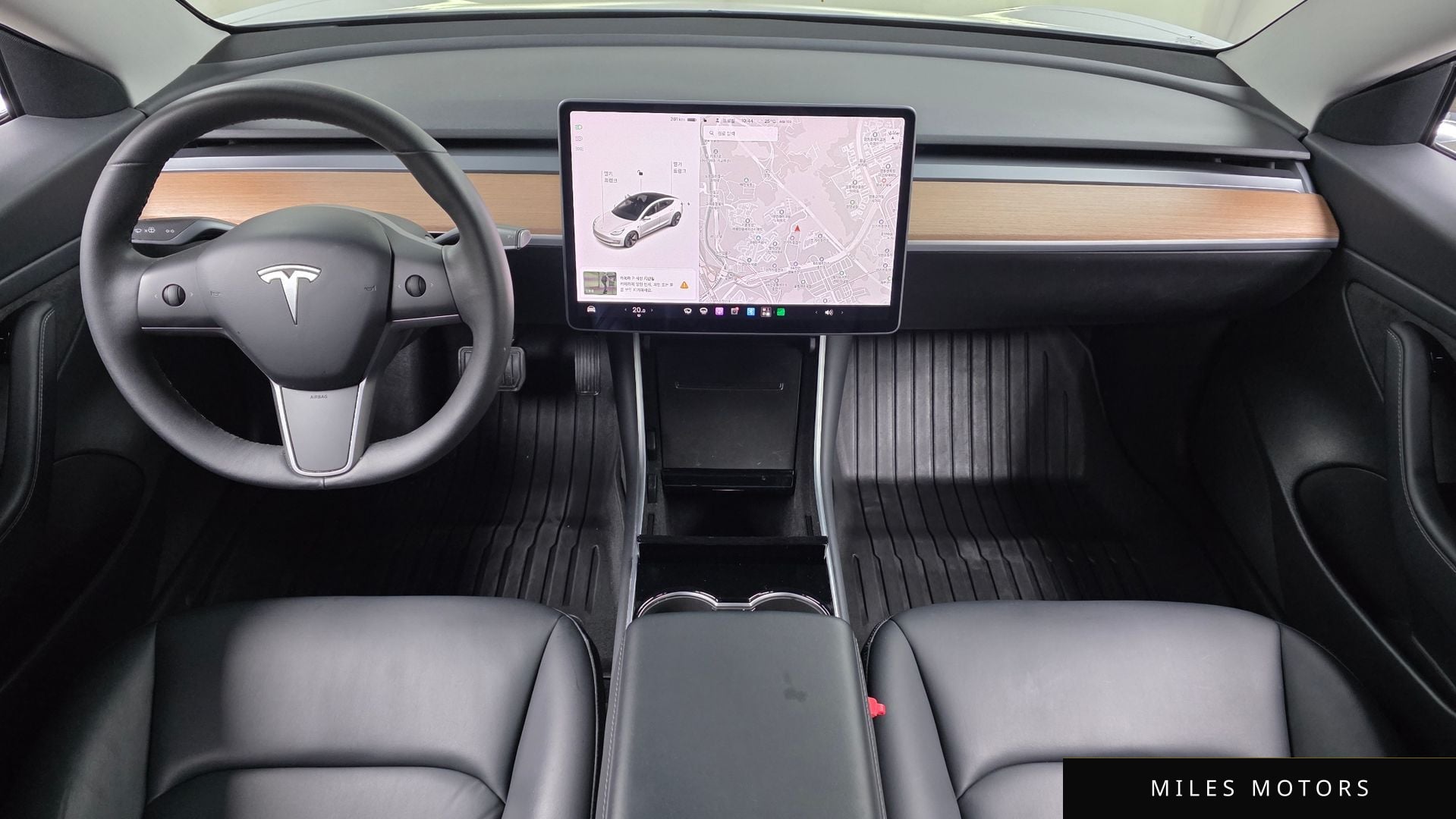 Tesla Model 3 2020 — миниатюра 7