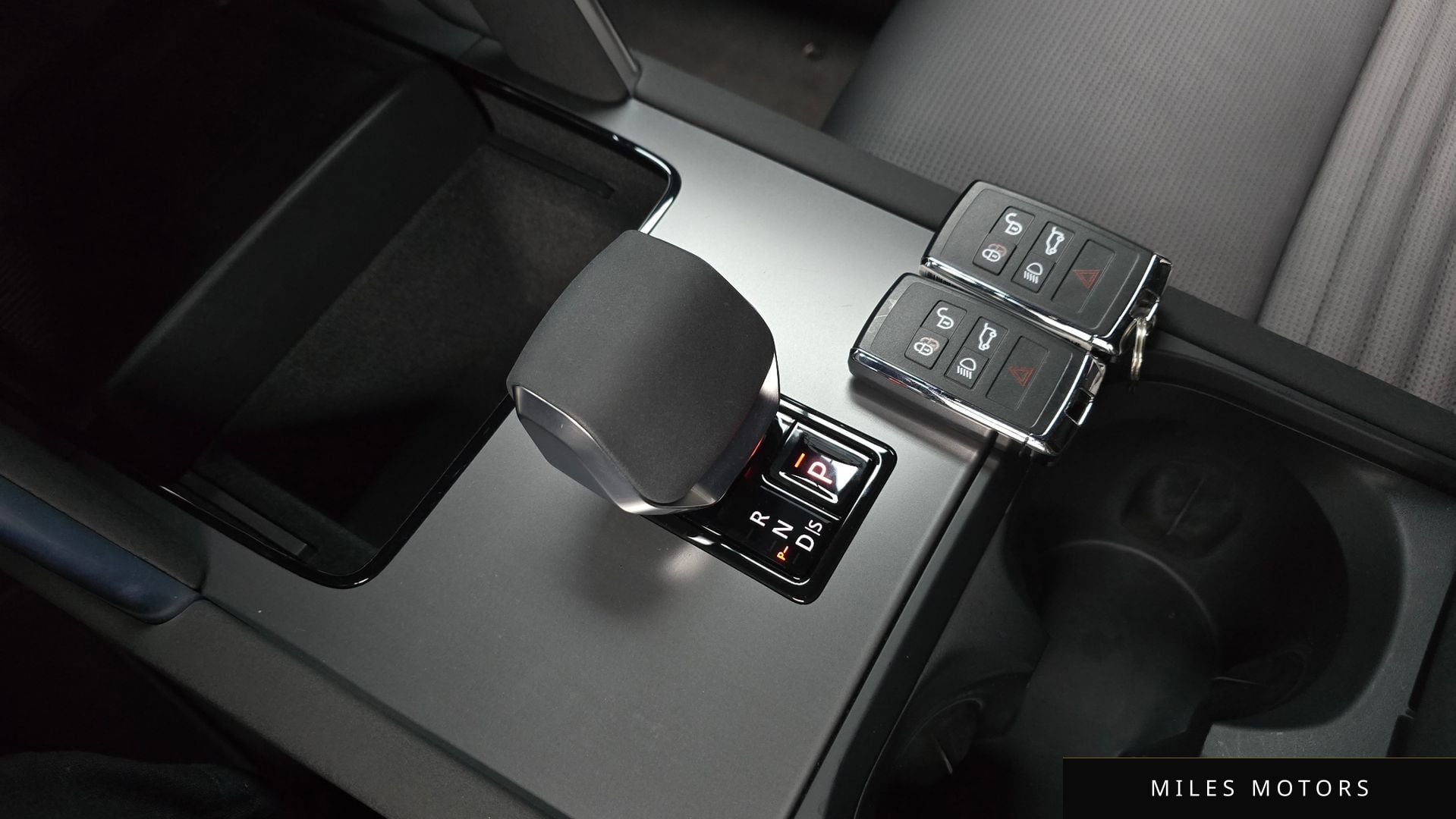 Land Rover Discovery Sport 2025 — миниатюра 12