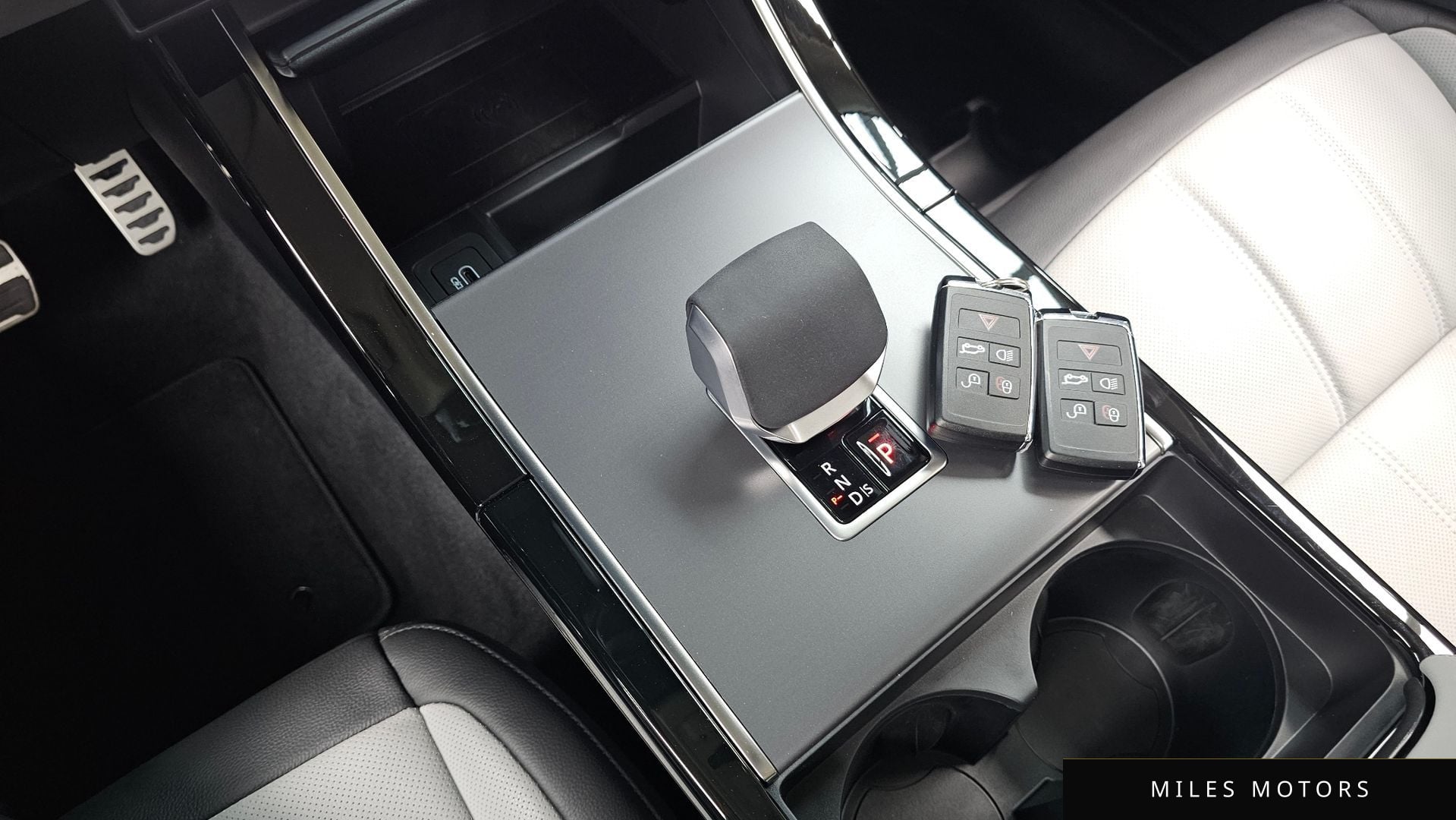 Land Rover Range Rover Evoque 2025 — миниатюра 12