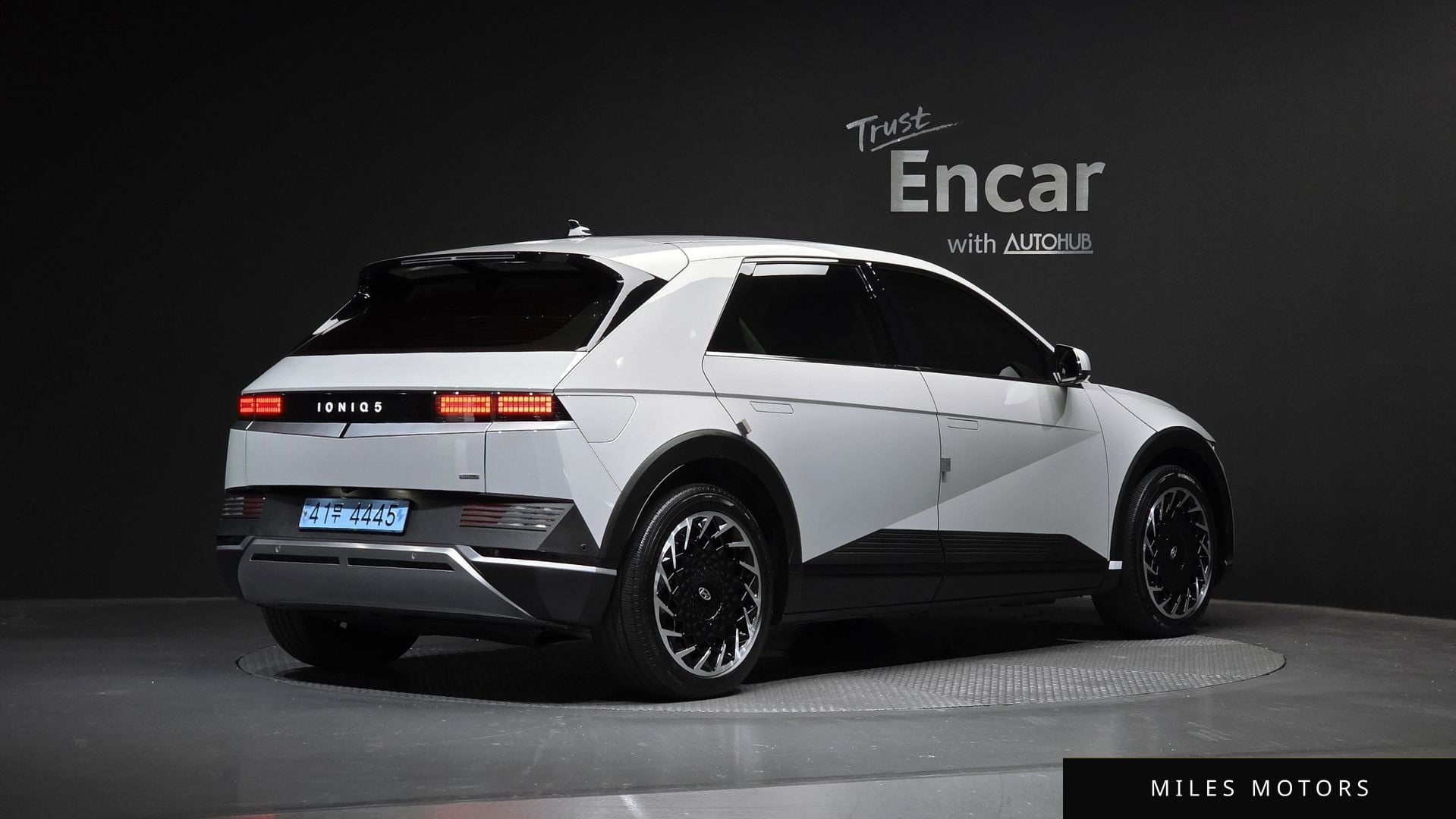 Hyundai Ioniq5 2023 — миниатюра 2