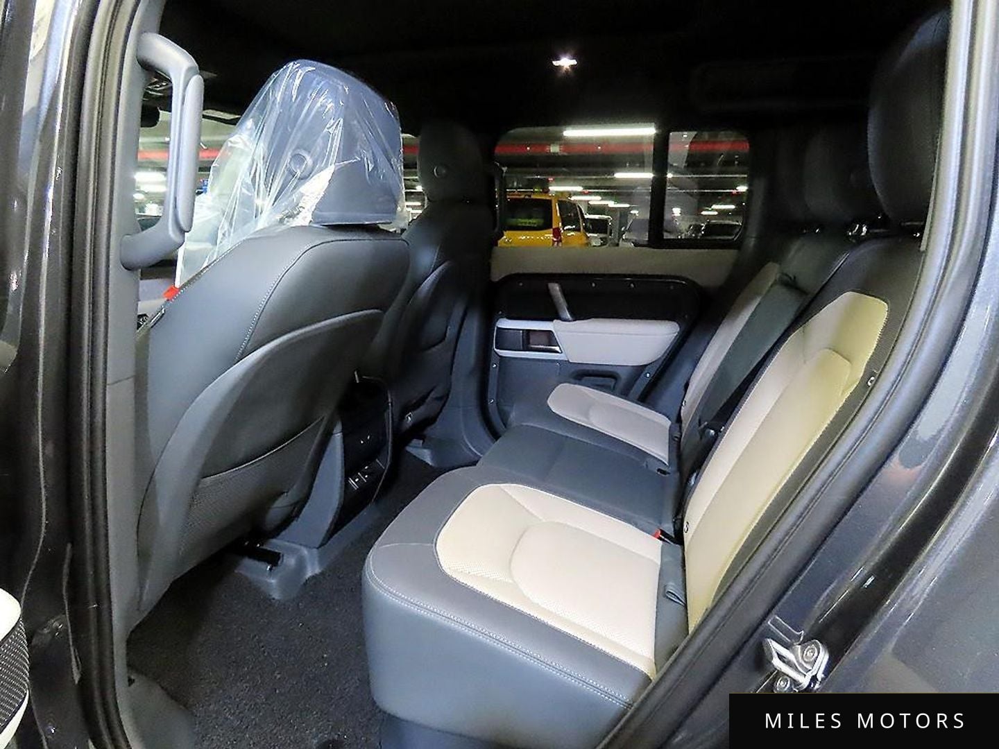 Land Rover Defender 2023 — миниатюра 7