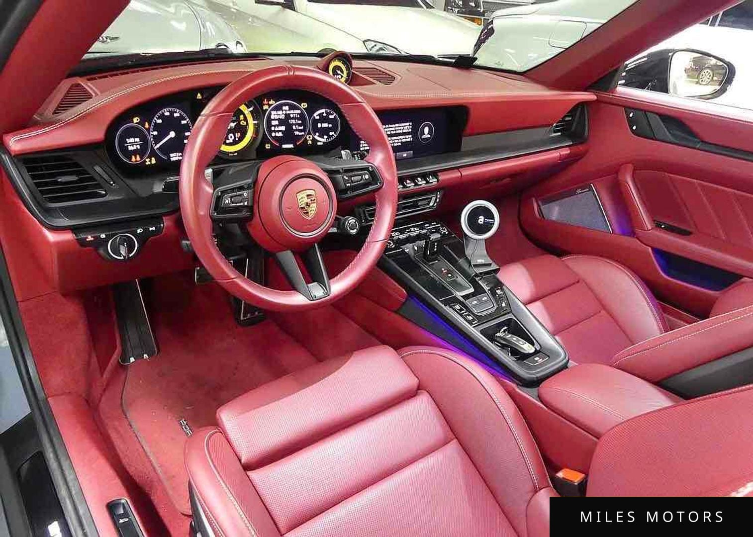 Porsche 911 (992) 2024 — миниатюра 10