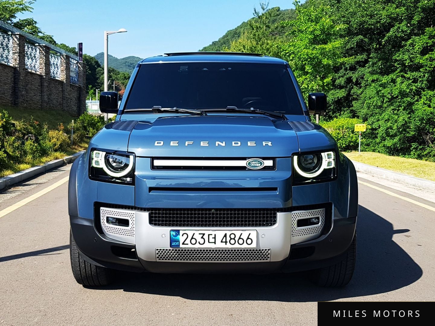 Land Rover Defender 2022 — миниатюра 4