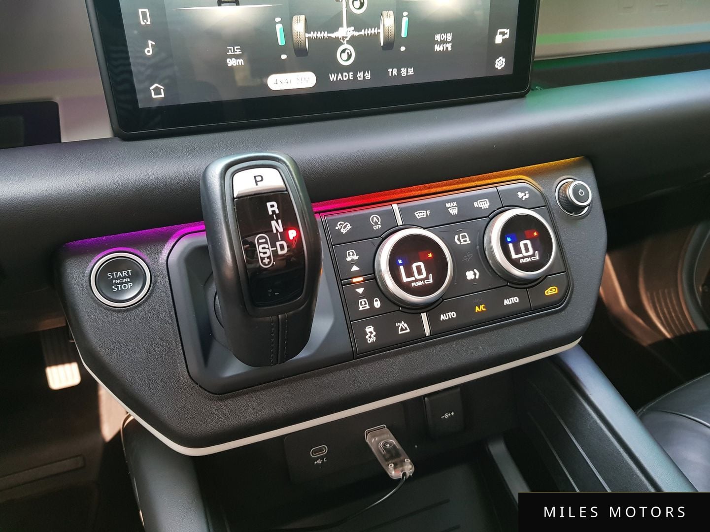 Land Rover Defender 2022 — миниатюра 11