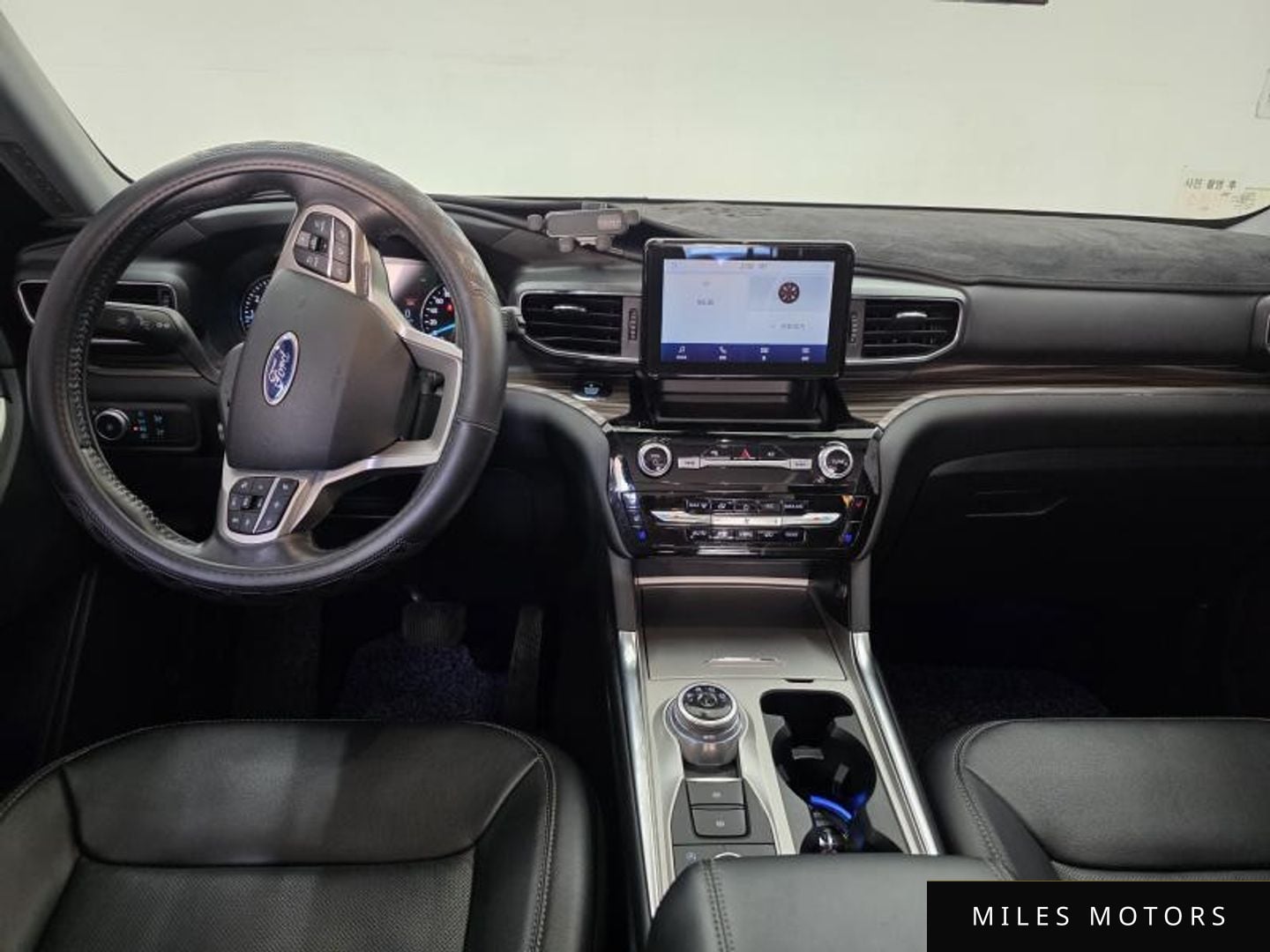 Ford Explorer 2021 — миниатюра 9