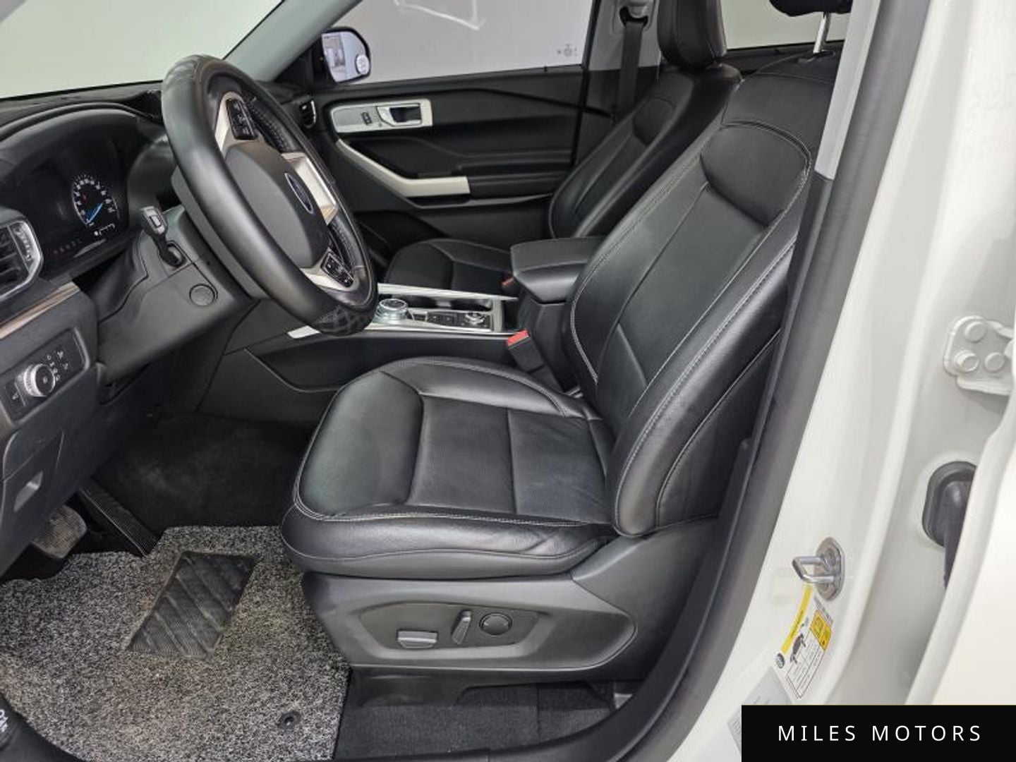 Ford Explorer 2021 — миниатюра 12