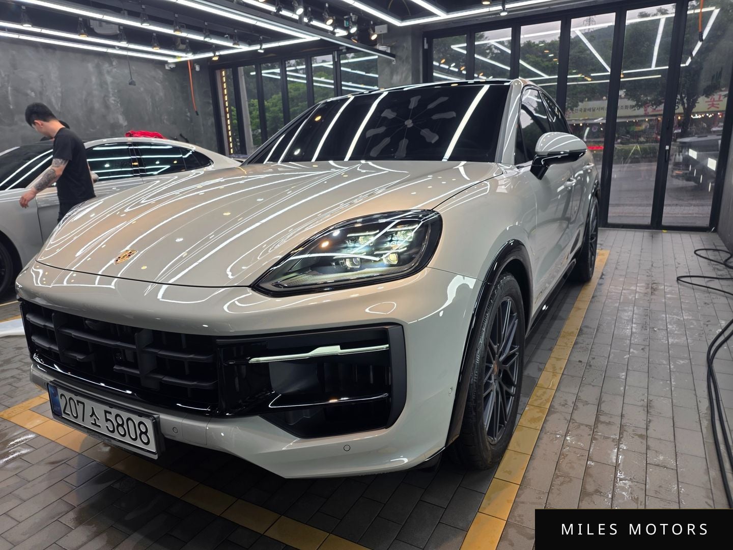 Porsche Cayenne 2025 — фото 1 из 12
