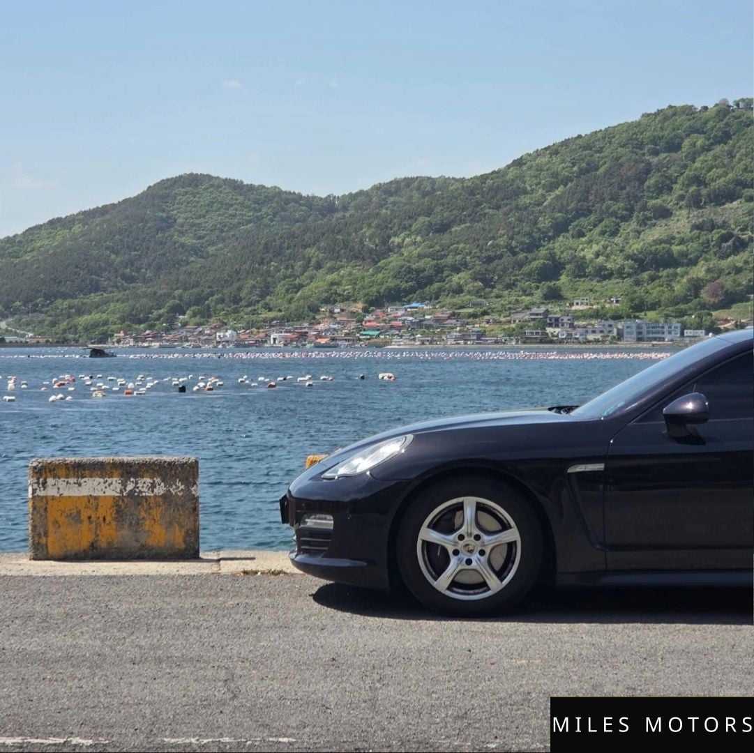 Porsche Panamera 2011 — миниатюра 7