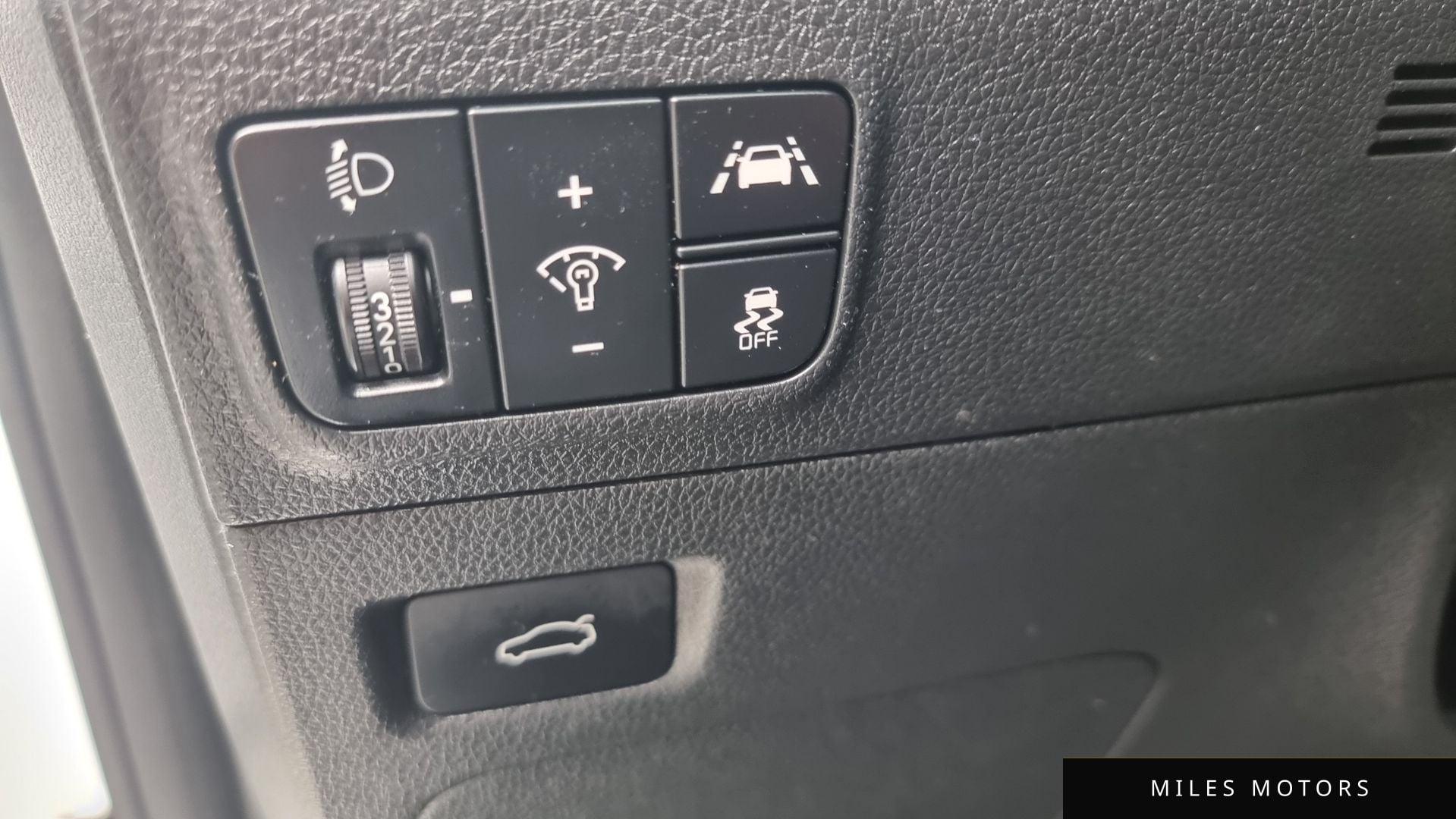 Kia K5 2022 — миниатюра 11