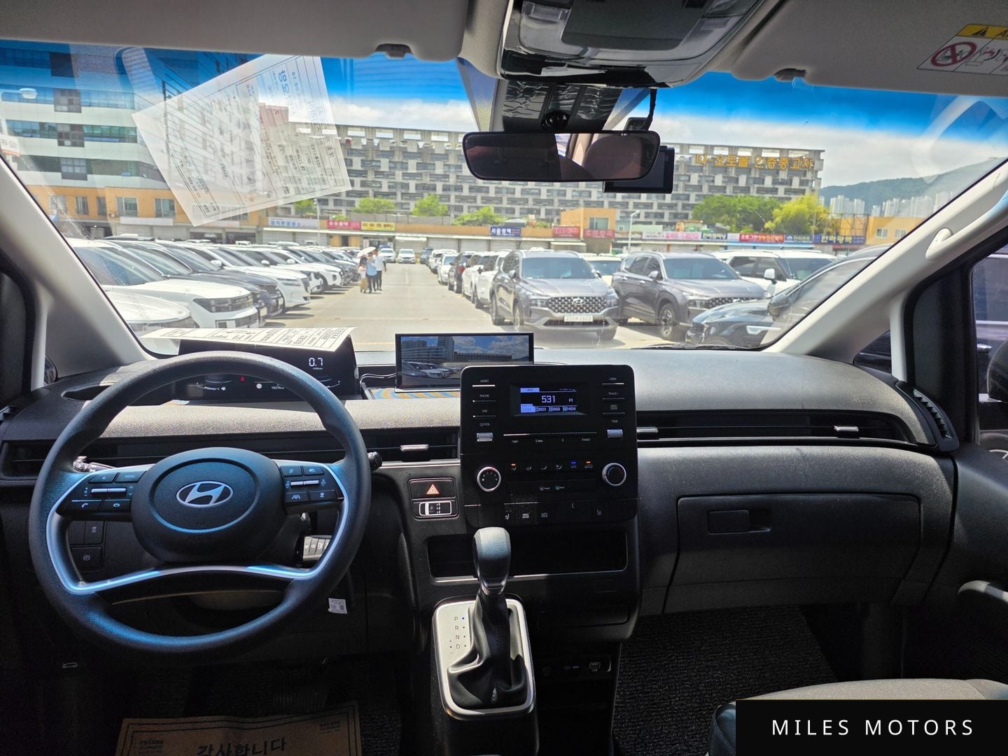 Hyundai Staria 2025 — миниатюра 9