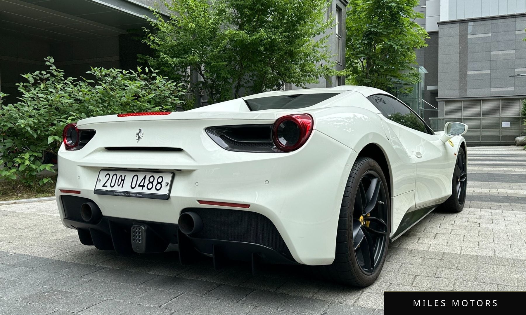 Ferrari 488 2017 — миниатюра 2