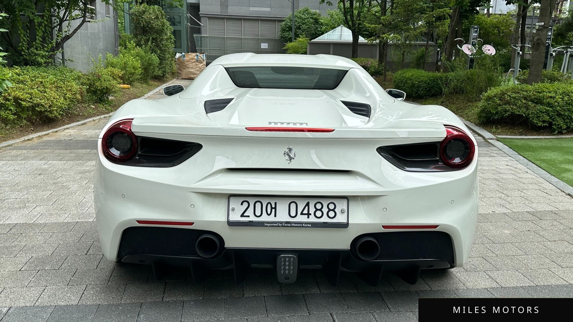 Ferrari 488 2017 — миниатюра 7