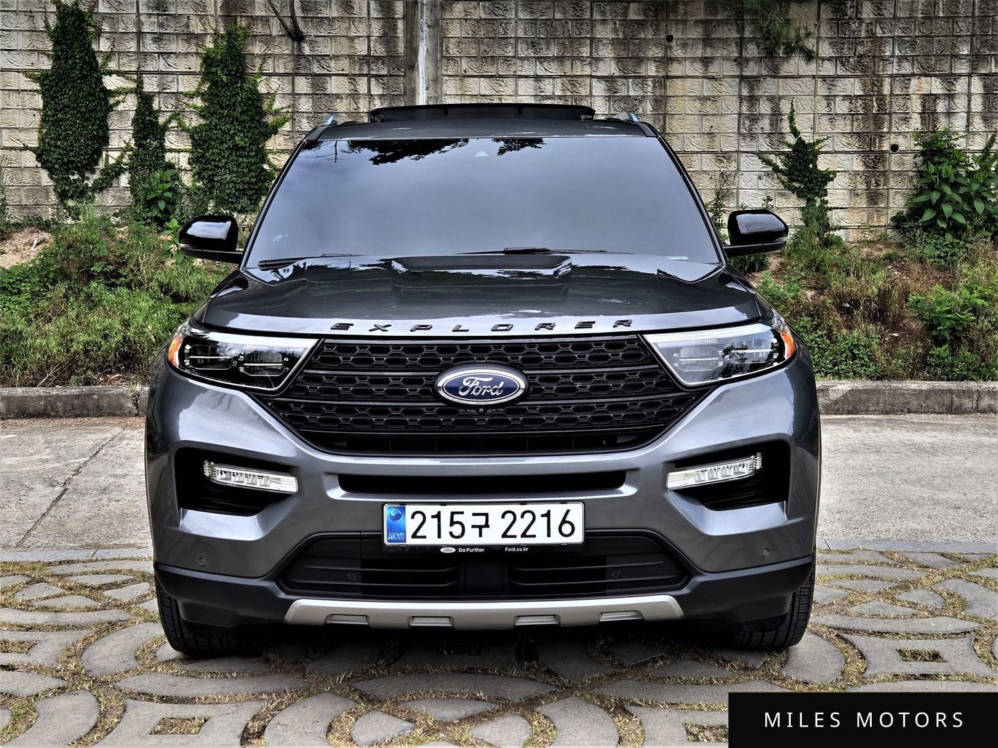 Ford Explorer 2023 — миниатюра 3