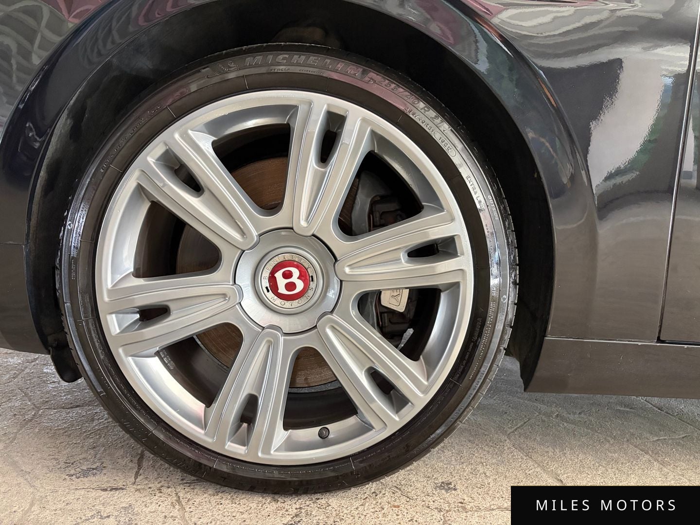 Bentley Flying Spur 2015 — миниатюра 5