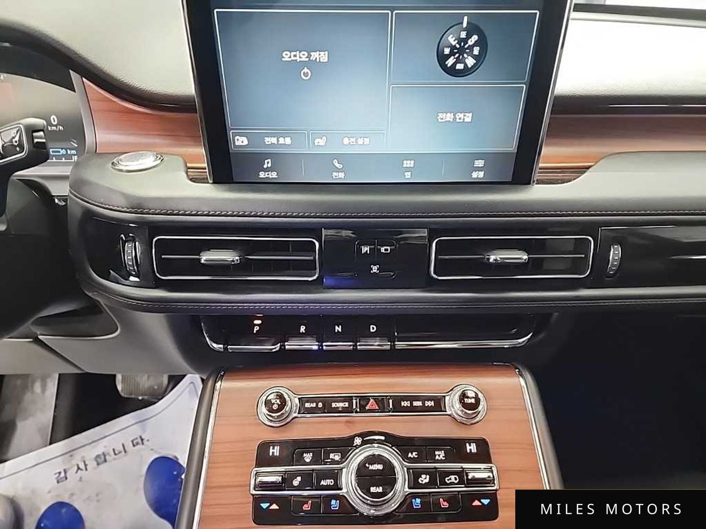 Lincoln Aviator 2020 — миниатюра 10