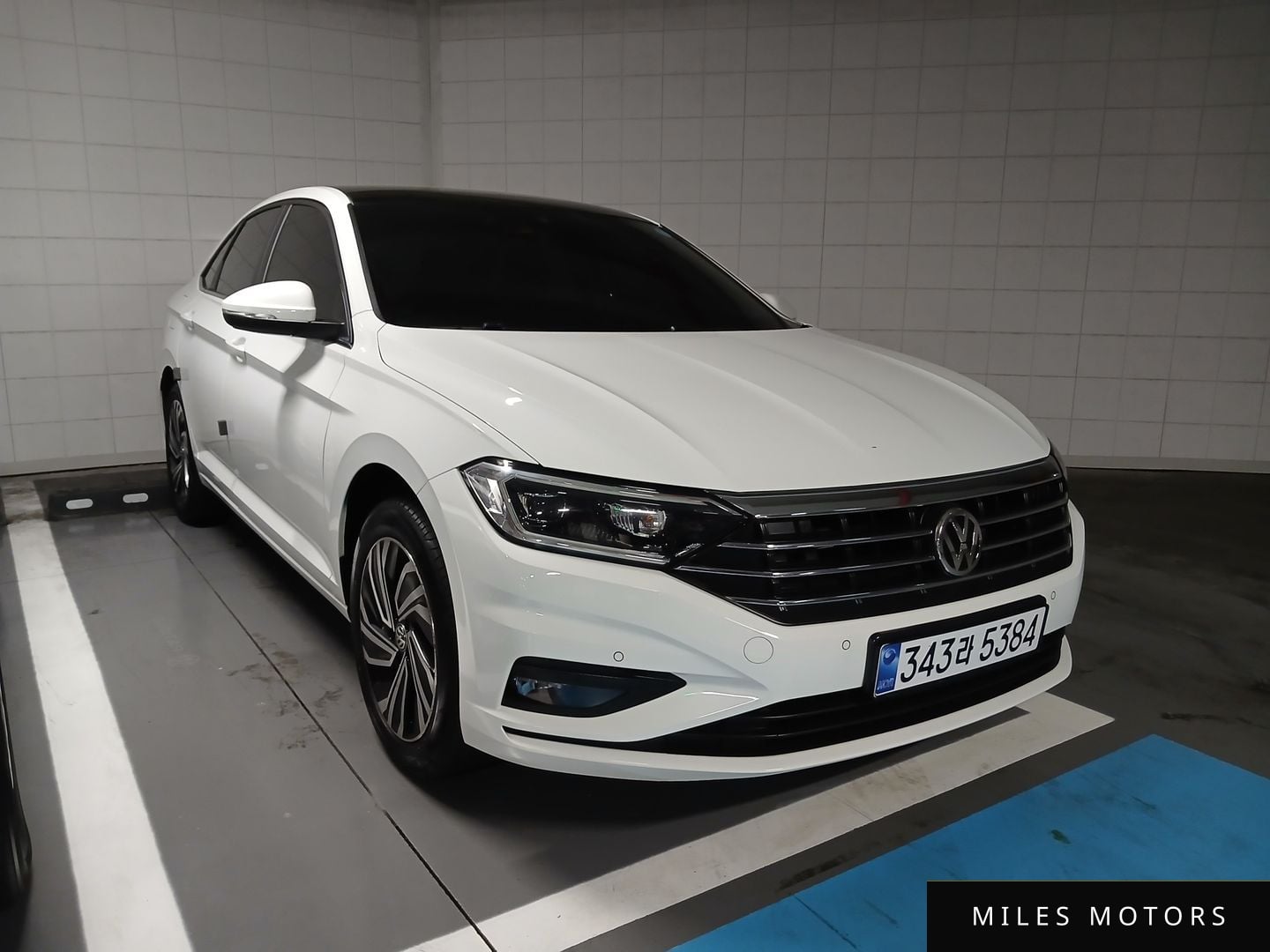 Volkswagen Jetta 2021 — фото 1 из 12