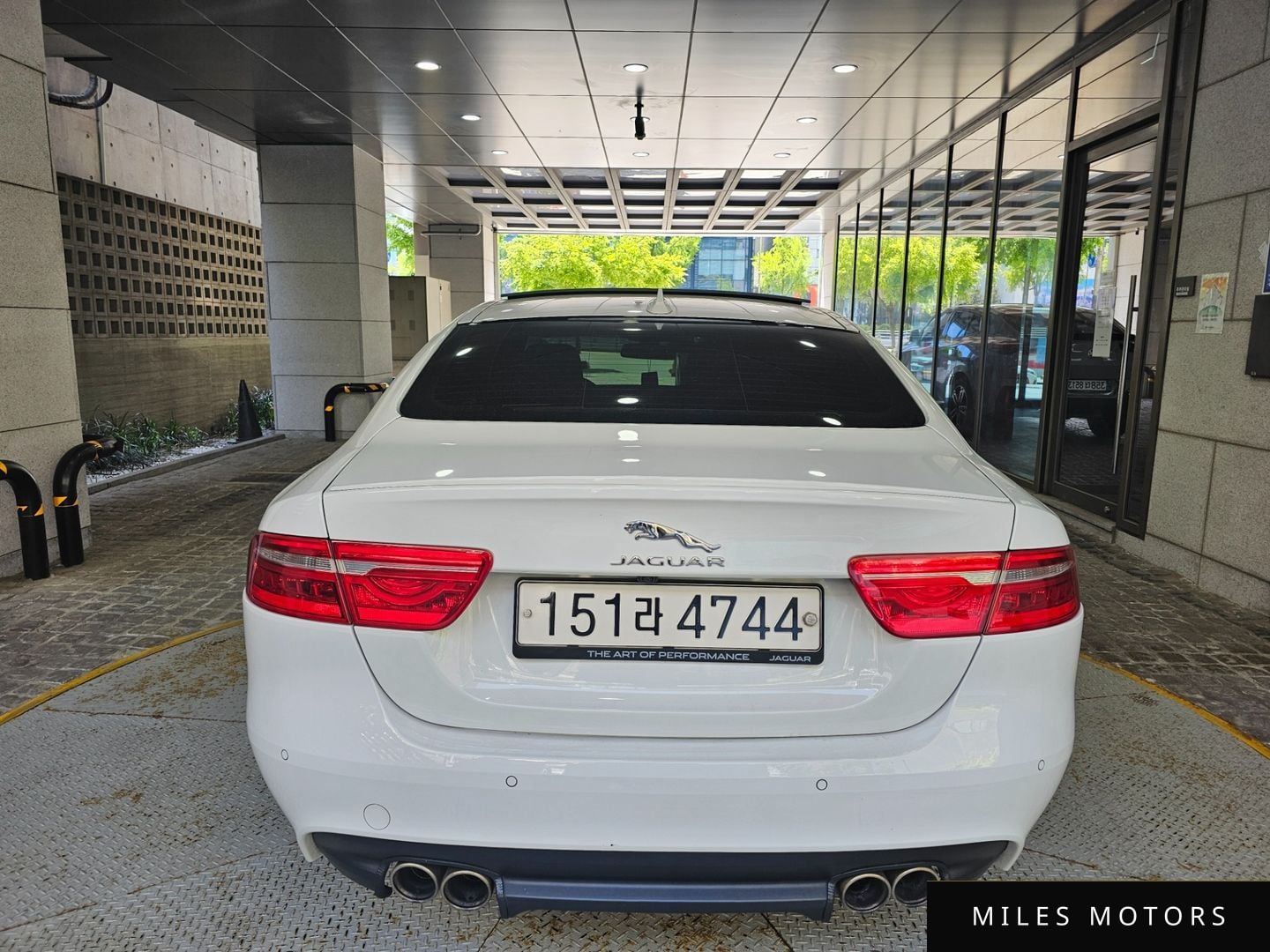 Jaguar XE 2016 — миниатюра 3