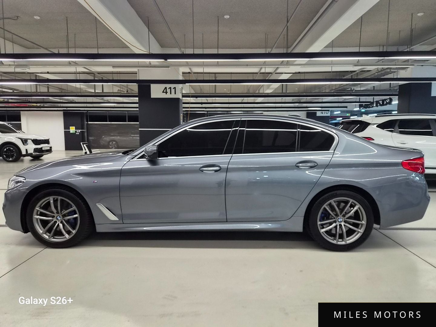 BMW 5 Series (G30) 2018 — миниатюра 3