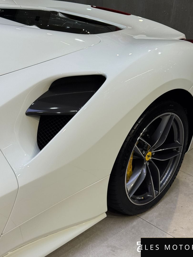 Ferrari 488 2017 — миниатюра 5