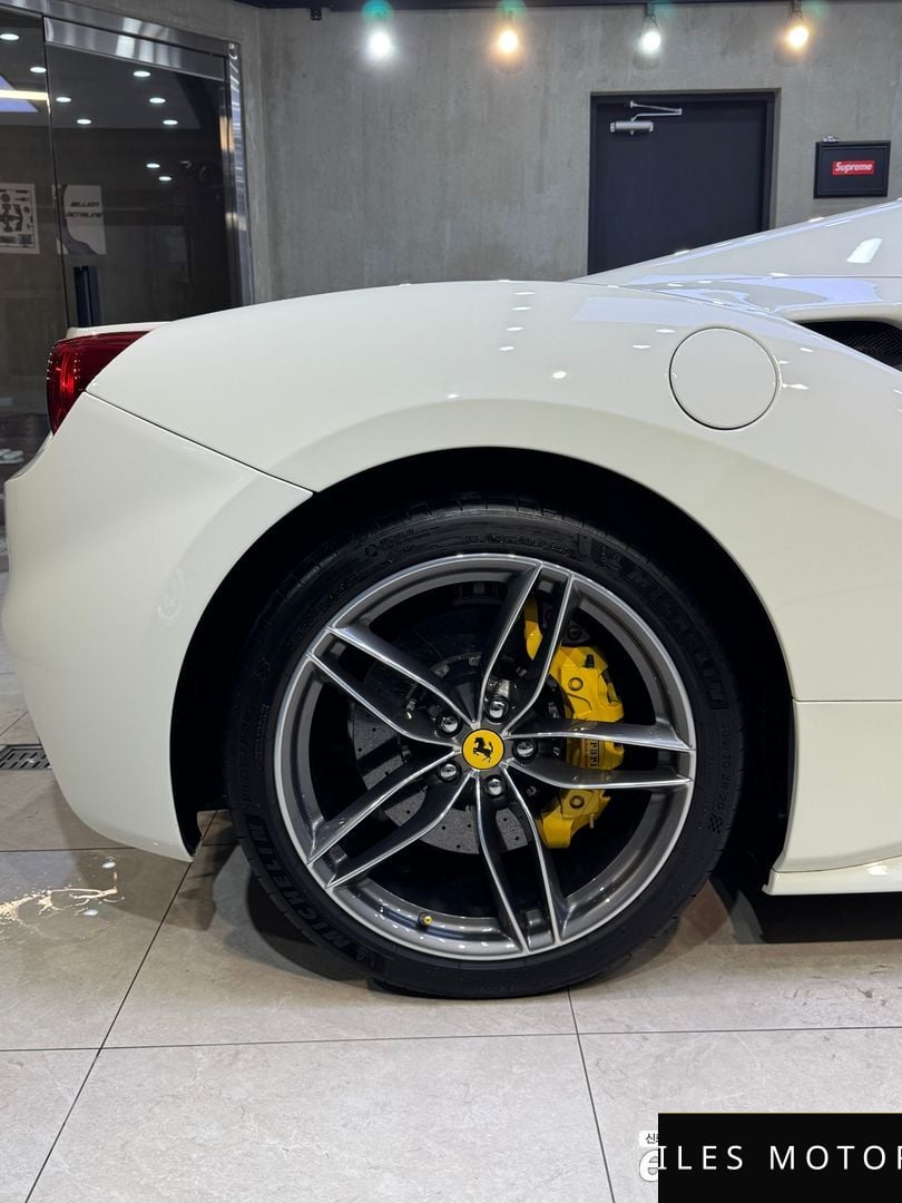 Ferrari 488 2017 — миниатюра 6