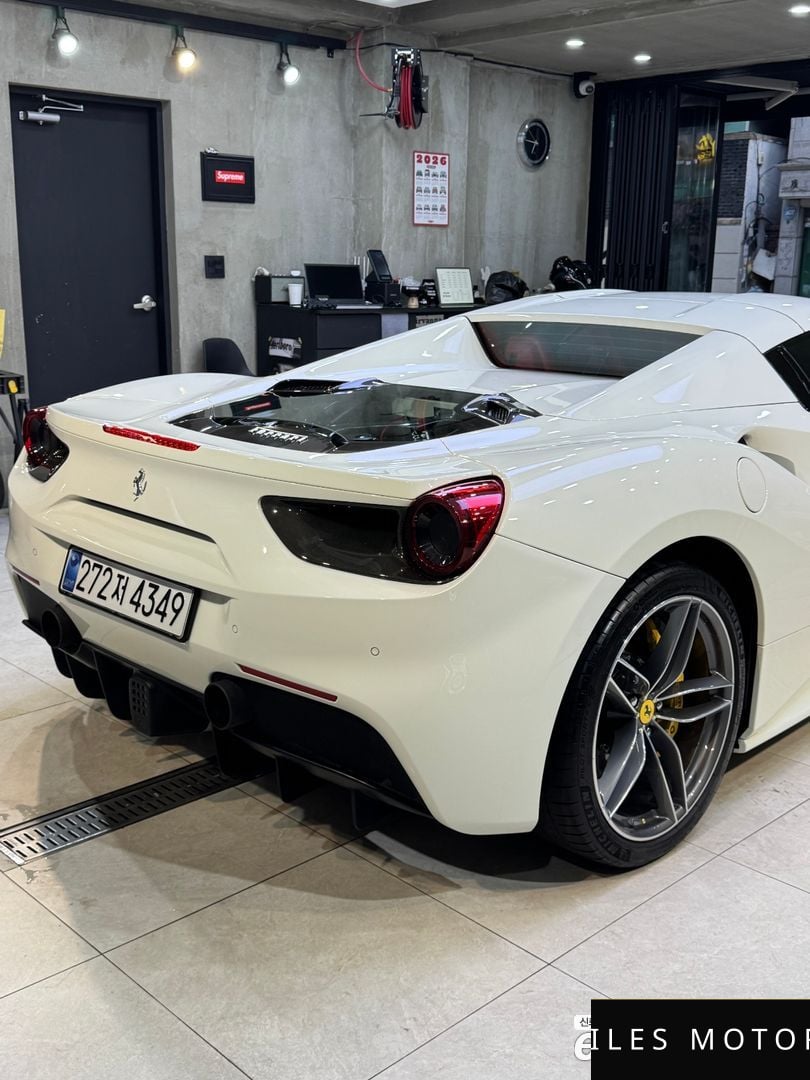 Ferrari 488 2017 — миниатюра 7