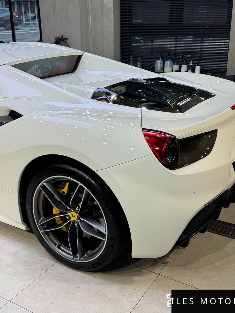 Ferrari 488 2017 — миниатюра 10